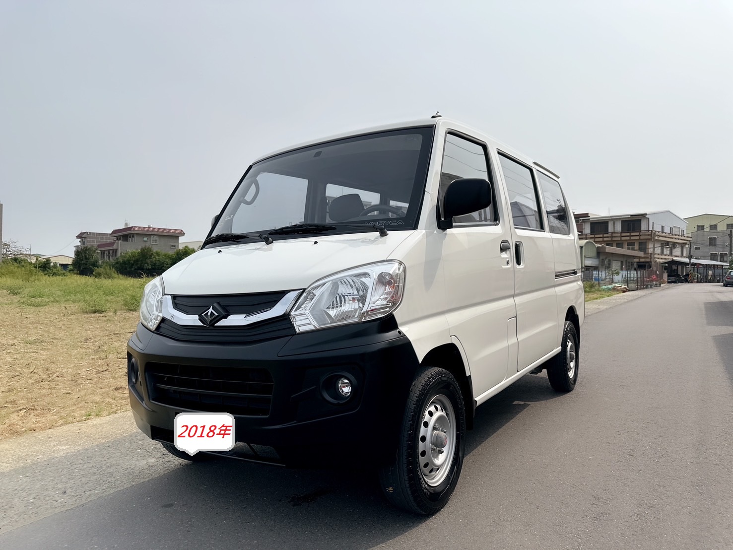 2018 Mitsubishi 三菱 商用車