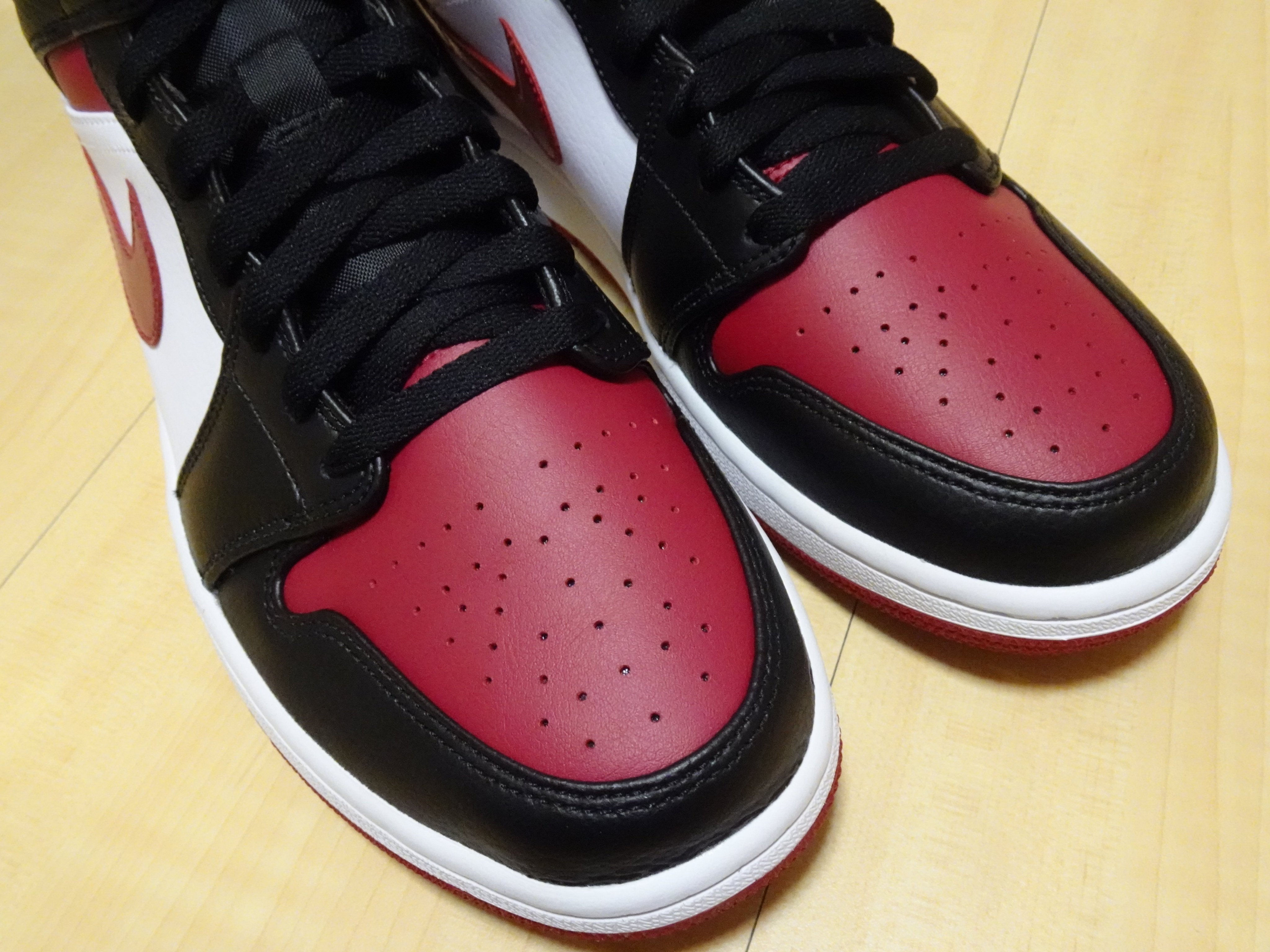 NIKE AIR JORDAN 1 MID BRED TOE AJ1 中筒8孔黑白紅黑腳趾男鞋籃球鞋