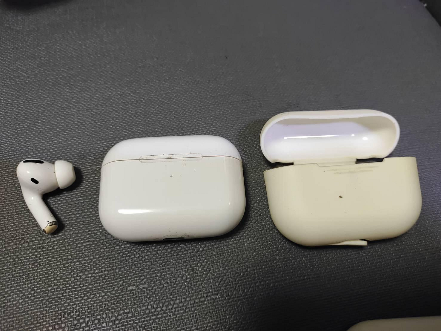 Apple AirPods Pro 無線充電 A2190 MagSafe 充電盒 藍牙耳機 只有左耳 二手零件品 拍室