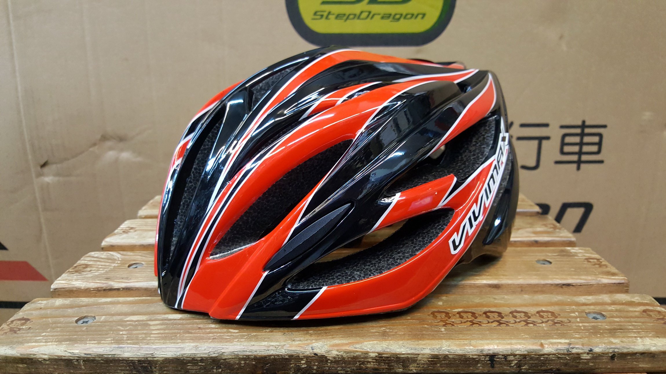 【冠鑫自行車】VIVIMAX STRIKER 一體成形 自行車安全帽 可調式旋鈕設計 輕量化 超透氣