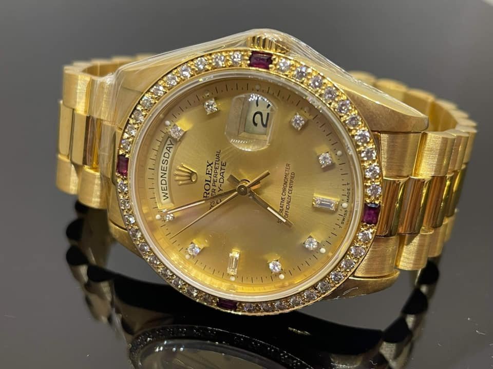 國際精品當舖 Rolex 手18238 金色10鑽原面 原保單盒 #後加鑲紅寶石鑽石圈3.6.9.12時標