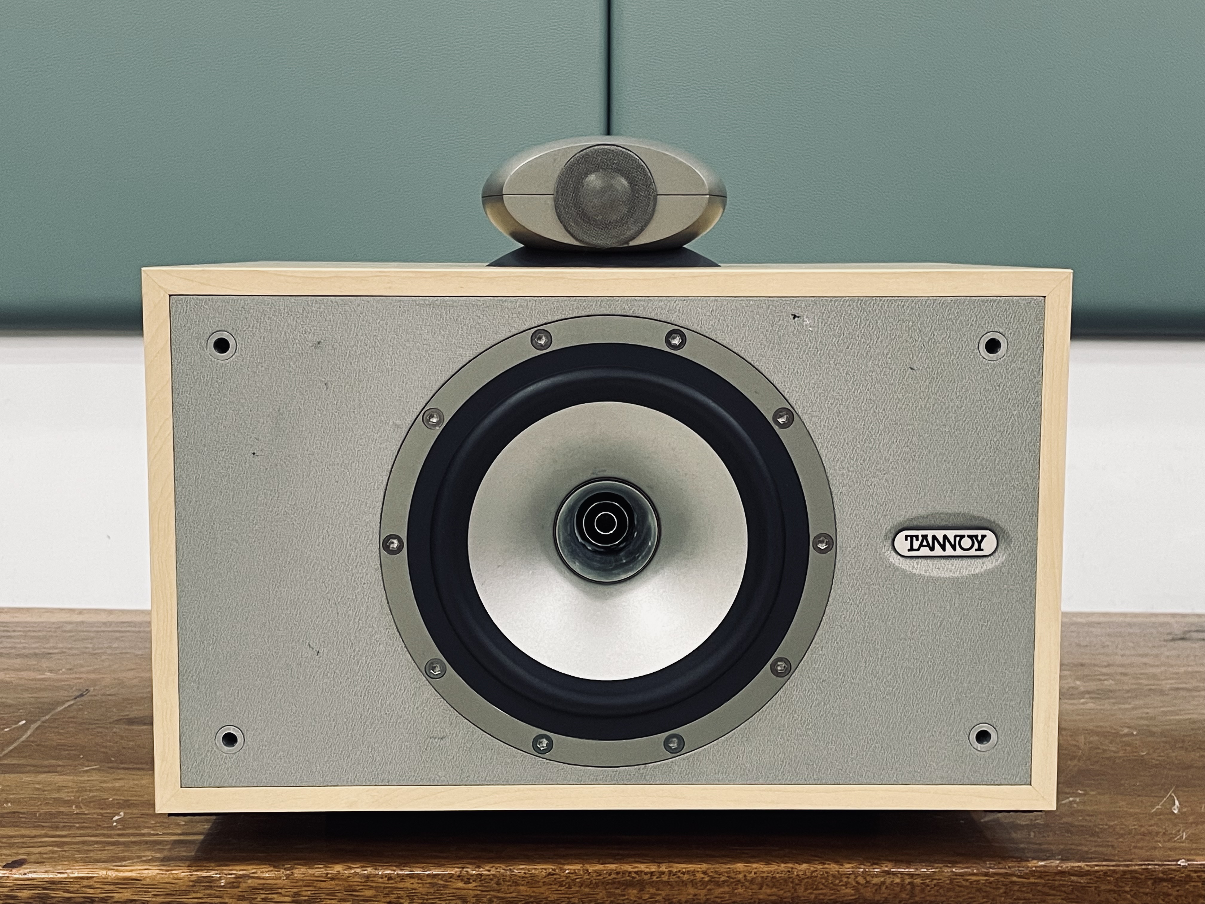 音響驛站- 英國Tannoy Sensys DCC Maple 中置（歡迎器材交換、買賣