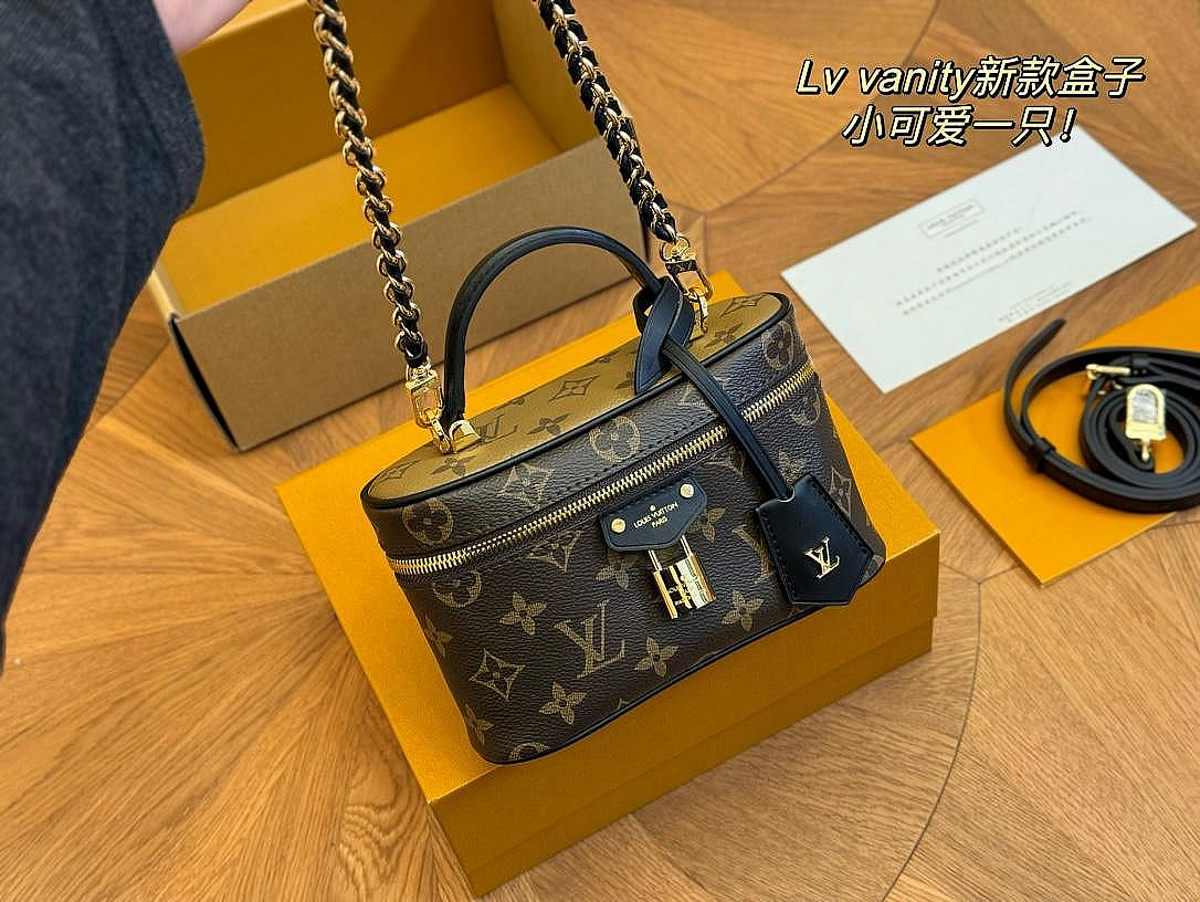 【小喜子代購】來啦 LV nice vanity化妝包size1912cm搭肩帶一寬一細… NO3139