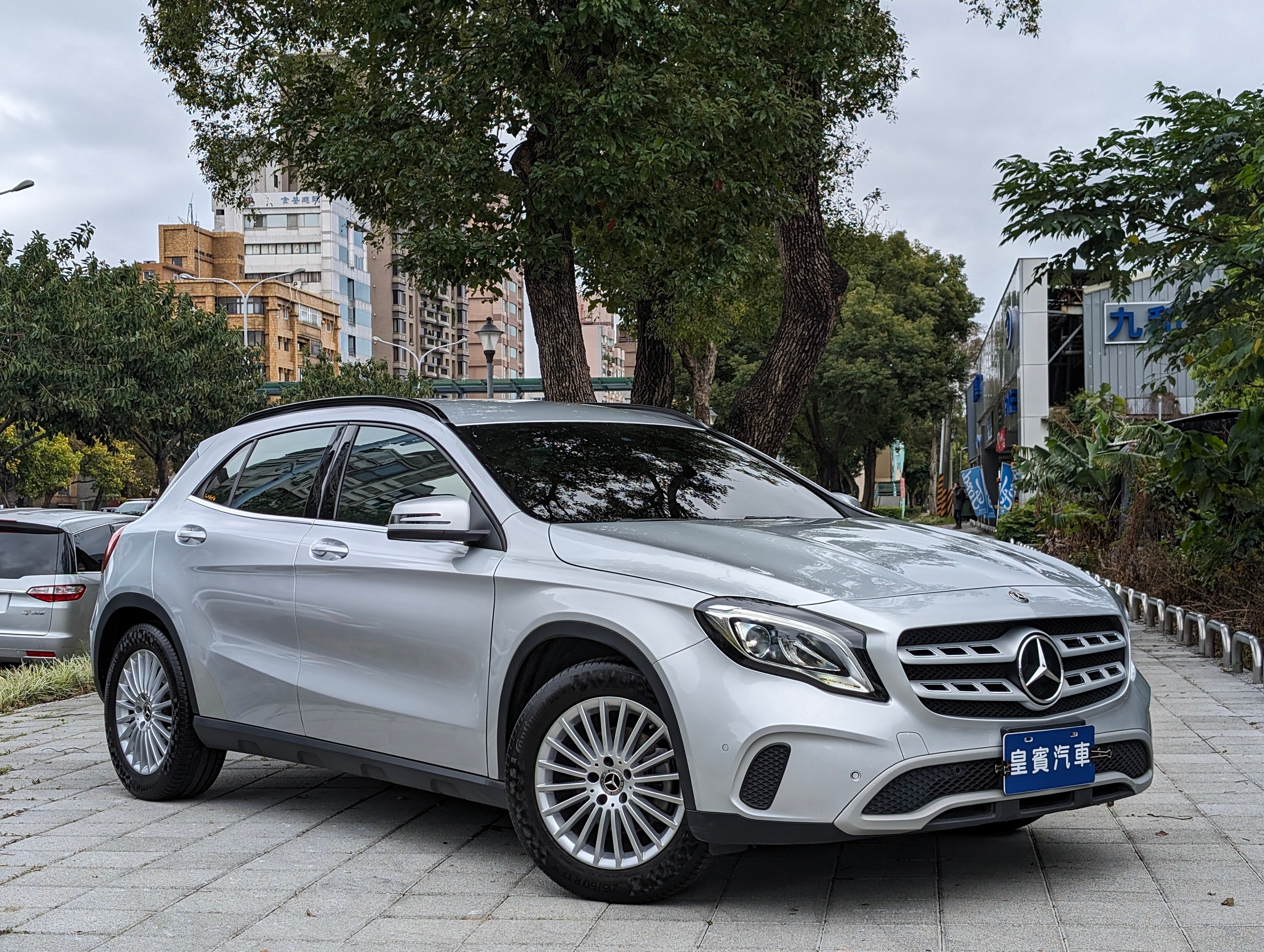 2018 M-Benz 賓士 Gla-class