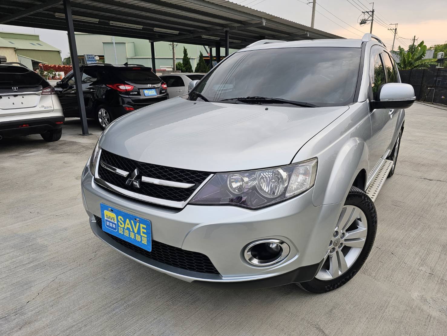 2010 Mitsubishi 三菱 Outlander