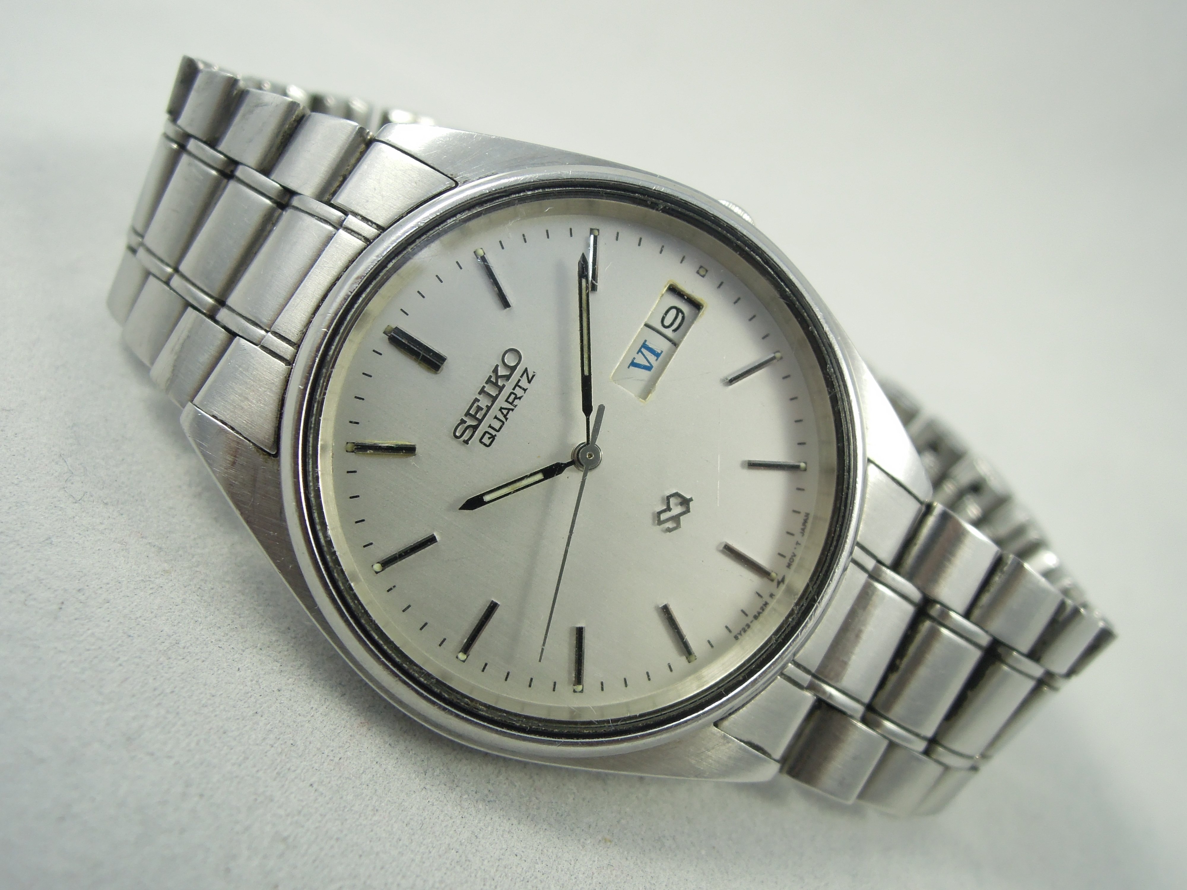 A07】SEIKO 精工 經典石英錶 5Y23-8A11 | Yahoo奇摩拍賣