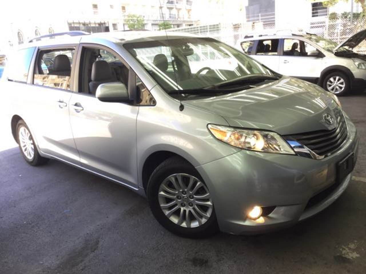 2015 Toyota 豐田 Sienna