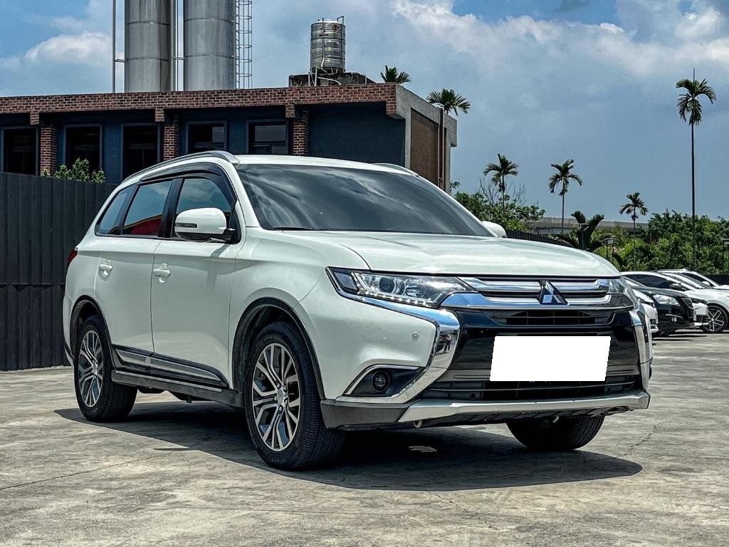 2018 Mitsubishi 三菱 Outlander