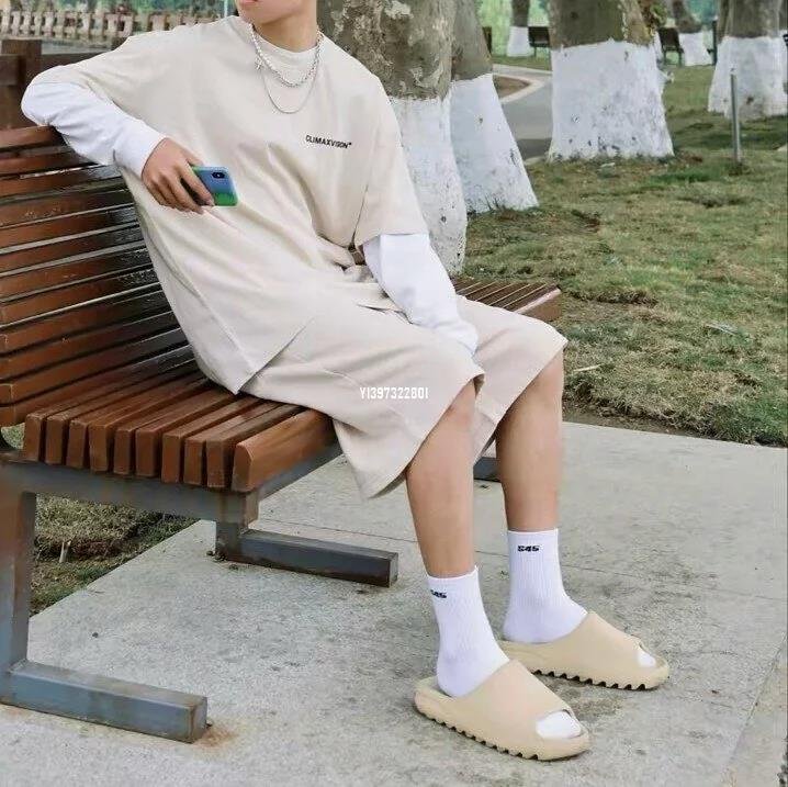 Adidas originals Yeezy Slide 暖沙棕男女同款拖鞋GW1934 | Yahoo奇摩拍賣