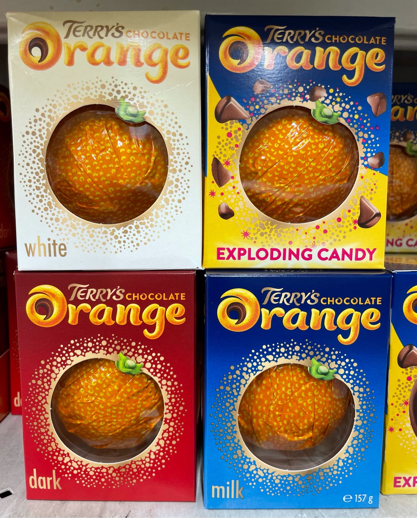 2/25前 剩2 一次任買2個 單個115英國 🇬🇧Terry’s 橘子造型巧克力球 跳跳糖 147g/個裝 或 橘子造型牛奶巧克力球157g Xii