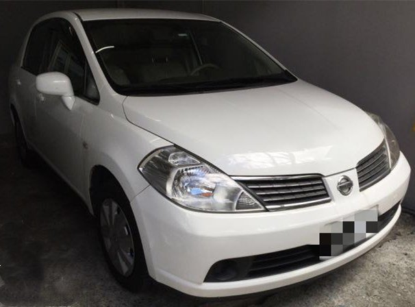 2010 Nissan 日產 Tiida 4d