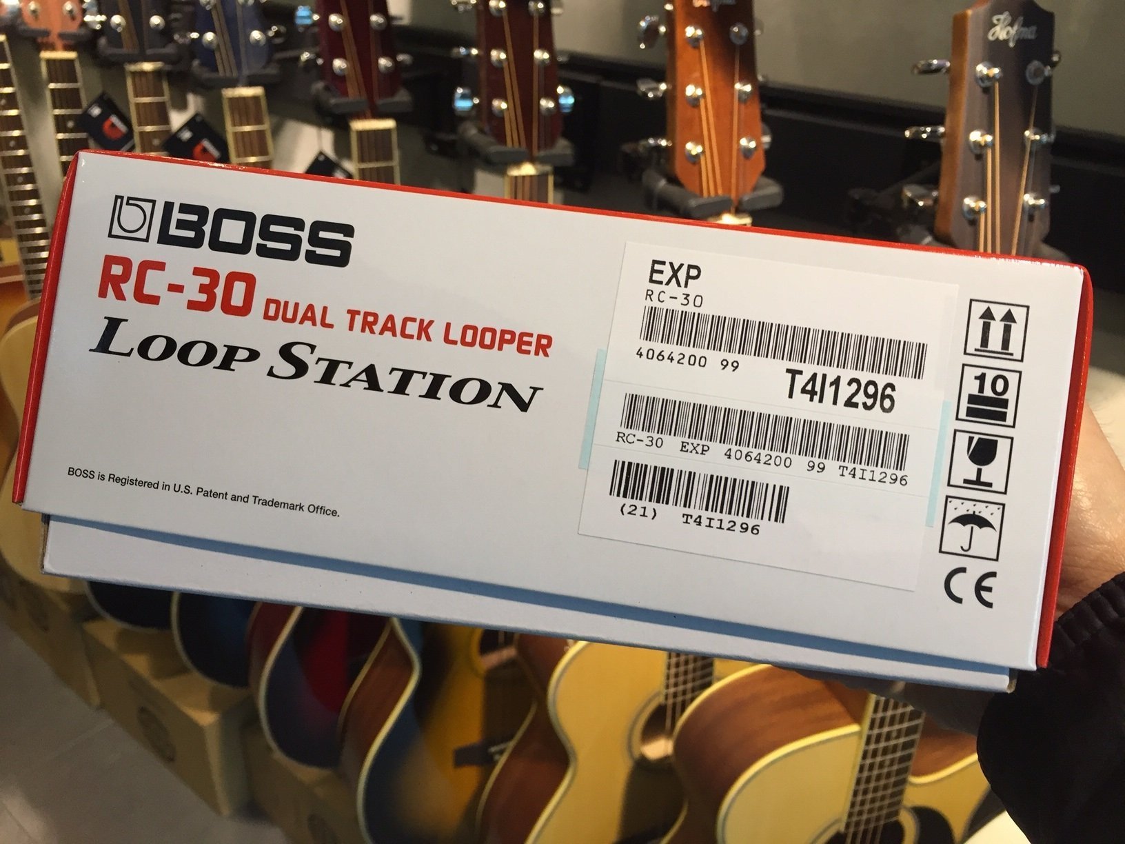 【六絃樂器】全新 Boss RC-30 Loop Station 樂句循環工作站 / 即時錄音取樣效果器