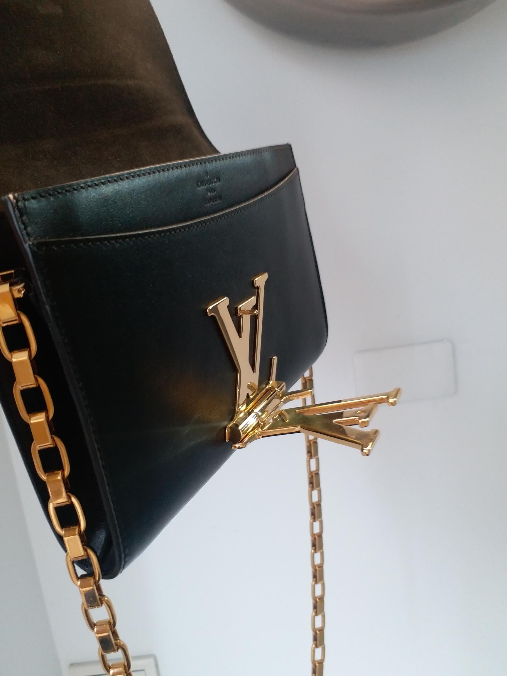 Replica Louis Vuitton M41279 Chain Louise MM Crossbody Bag