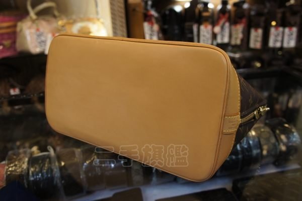 二手旗艦LOUIS VUITTON LV M51130 經典字紋Alma手提包(中友店) 22801