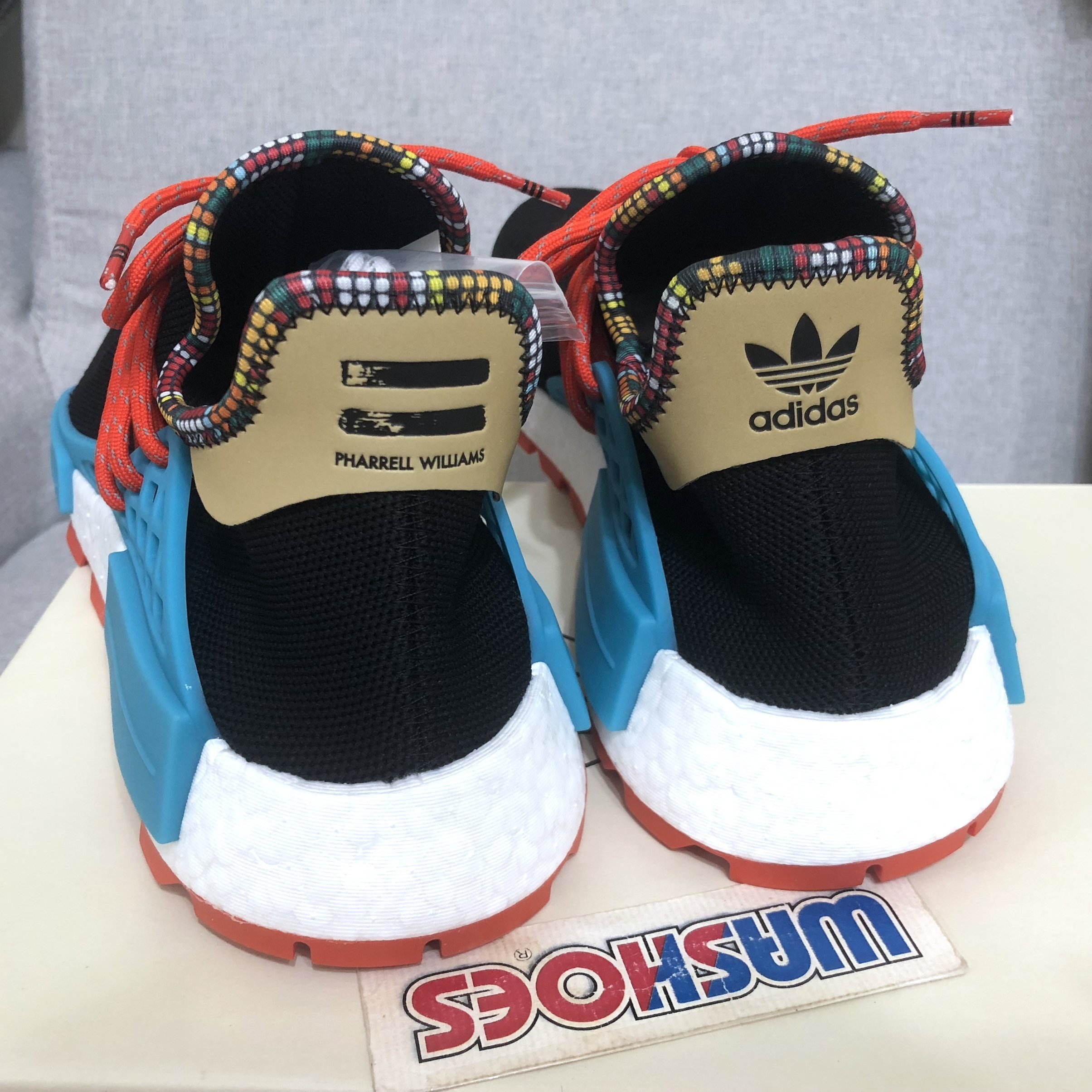 Washoes adidas Pharrell Williams Solar HU NMD EE7582 黑紅菲董