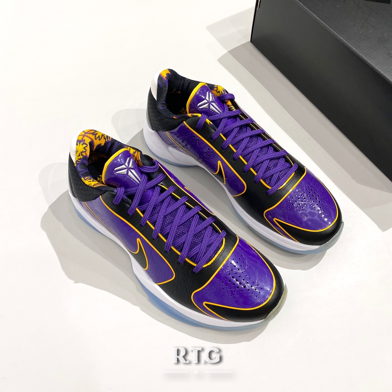 RTG】NIKE KOBE V PROTRO 5X CHAMP 紫色五代籃球鞋湖人US9 CD4991-500