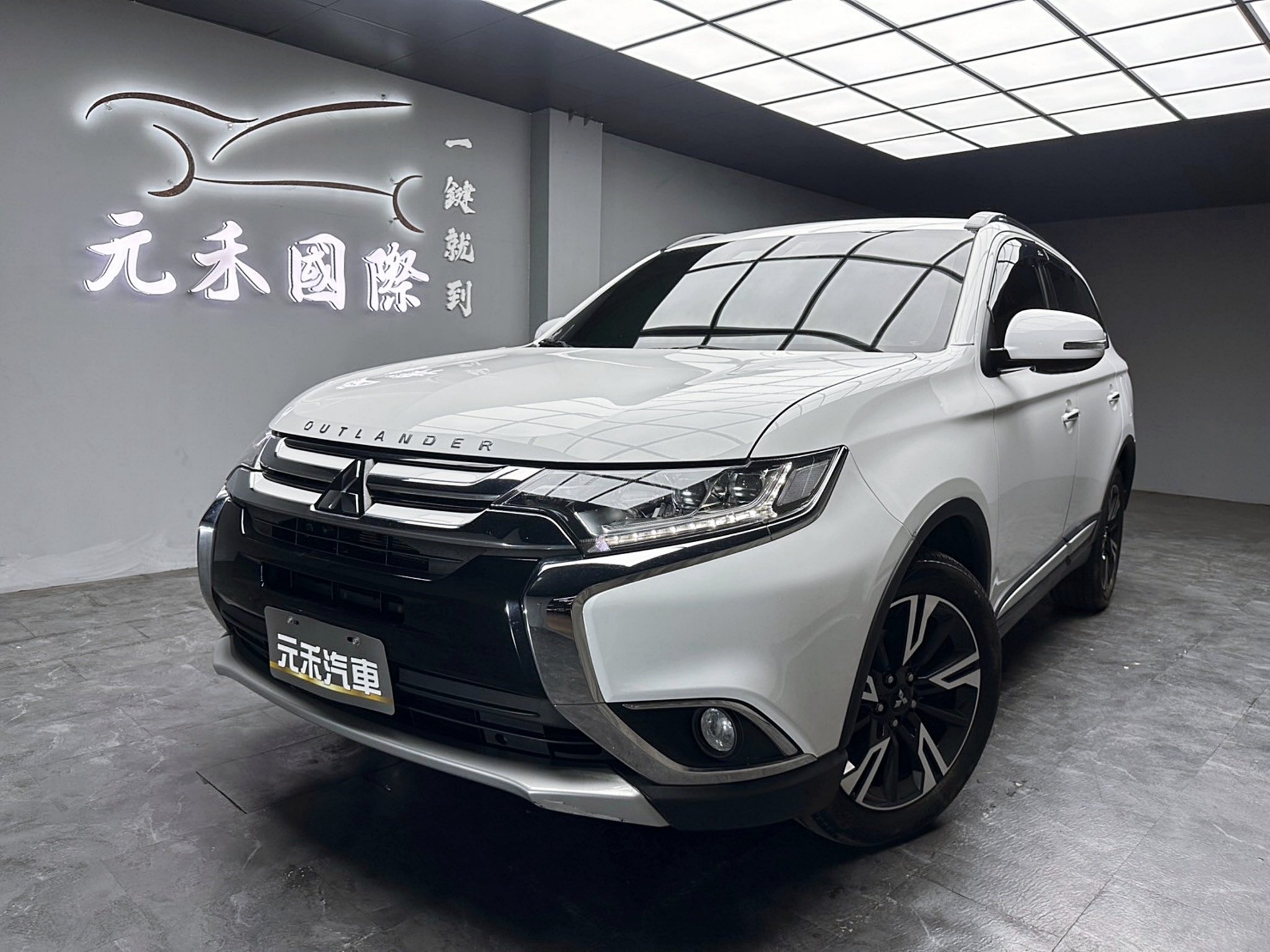 2021 Mitsubishi 三菱 Outlander