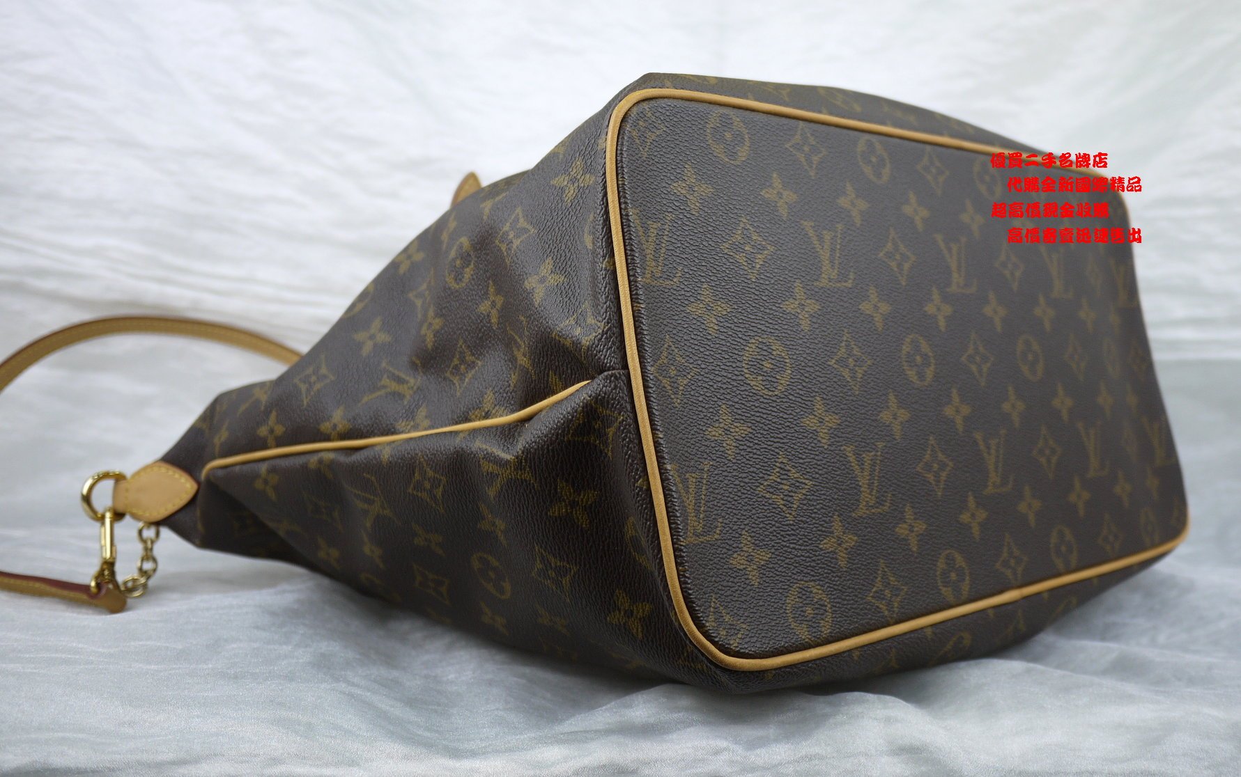 Pre - Owned Designer Bags for Women - Джинсовки Louis Vuitton