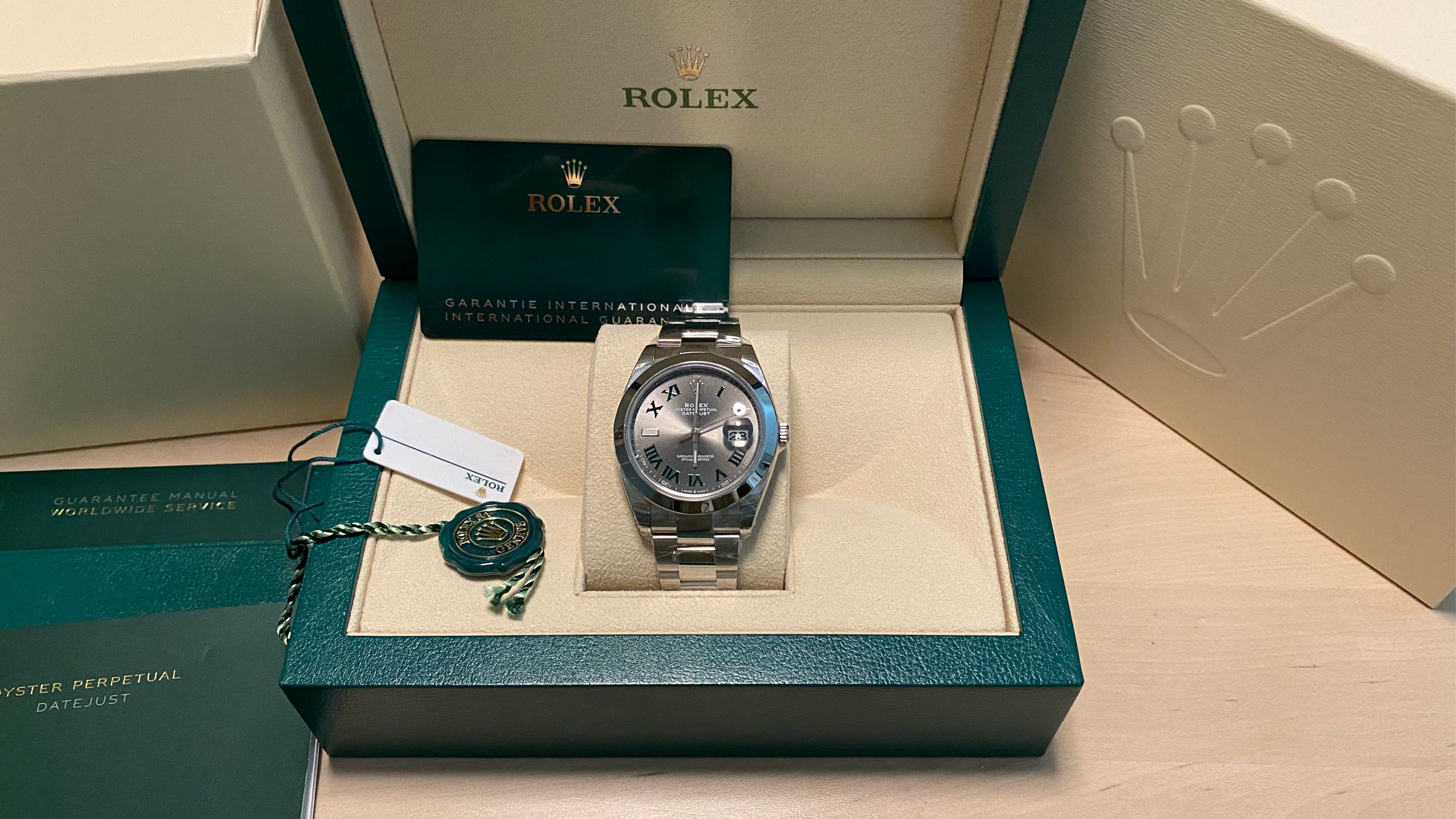 Rolex datejust 126300 全新全膜。溫布頓 綠羅馬