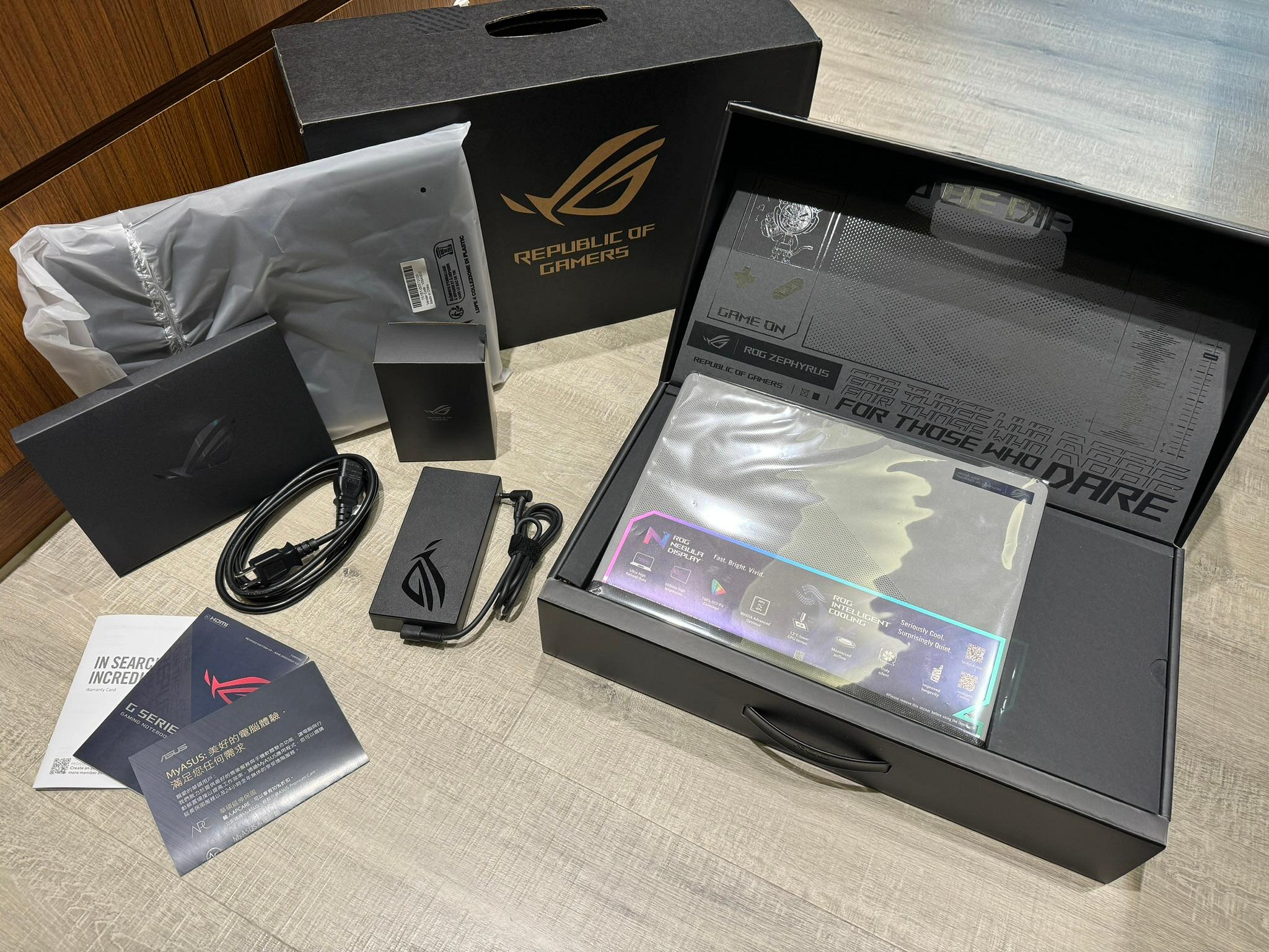 ASUS ROG 電競筆電 西風之神 G14 GA402XZ AMD R9-7940H 32G RTX4080 二手筆電