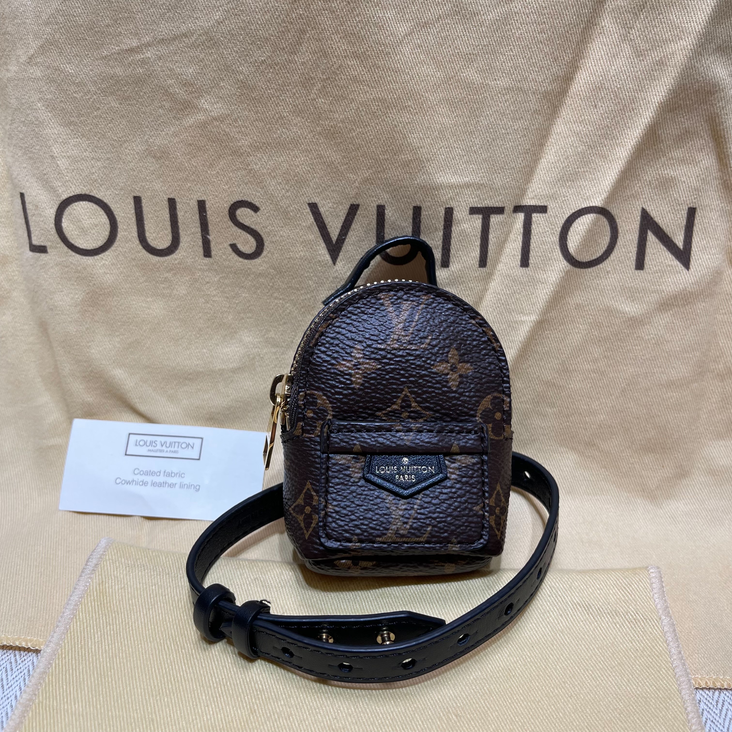 ＊金選名店＊LOUIS VIUTTON＊LV PARTY PALM SPRINGS手鐲手環 迷你後背包樣式 吊飾