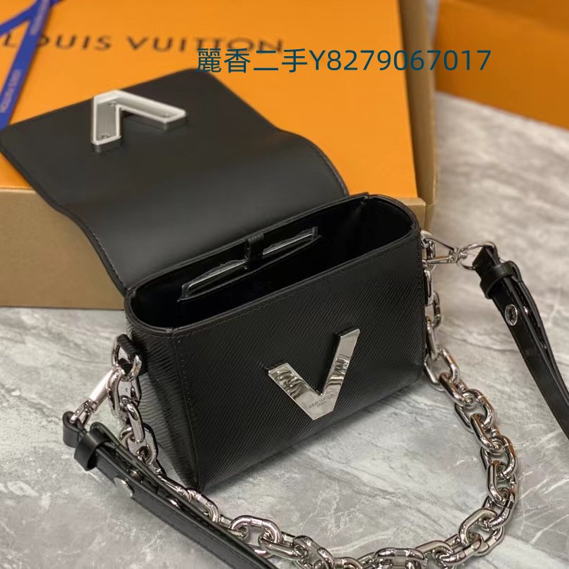 Louis Vuitton Twist Lock XL Black