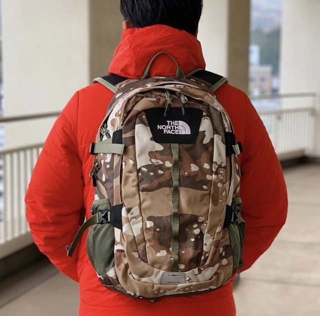 2019新款the north face TNF Hot Shot 後背包迷彩軍綠黑包supreme 日版