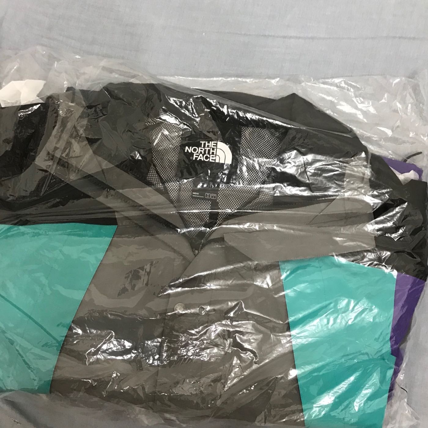 春節特價現貨亞洲S號The North Face x INVINCIBLE 1994 Retro Mountain