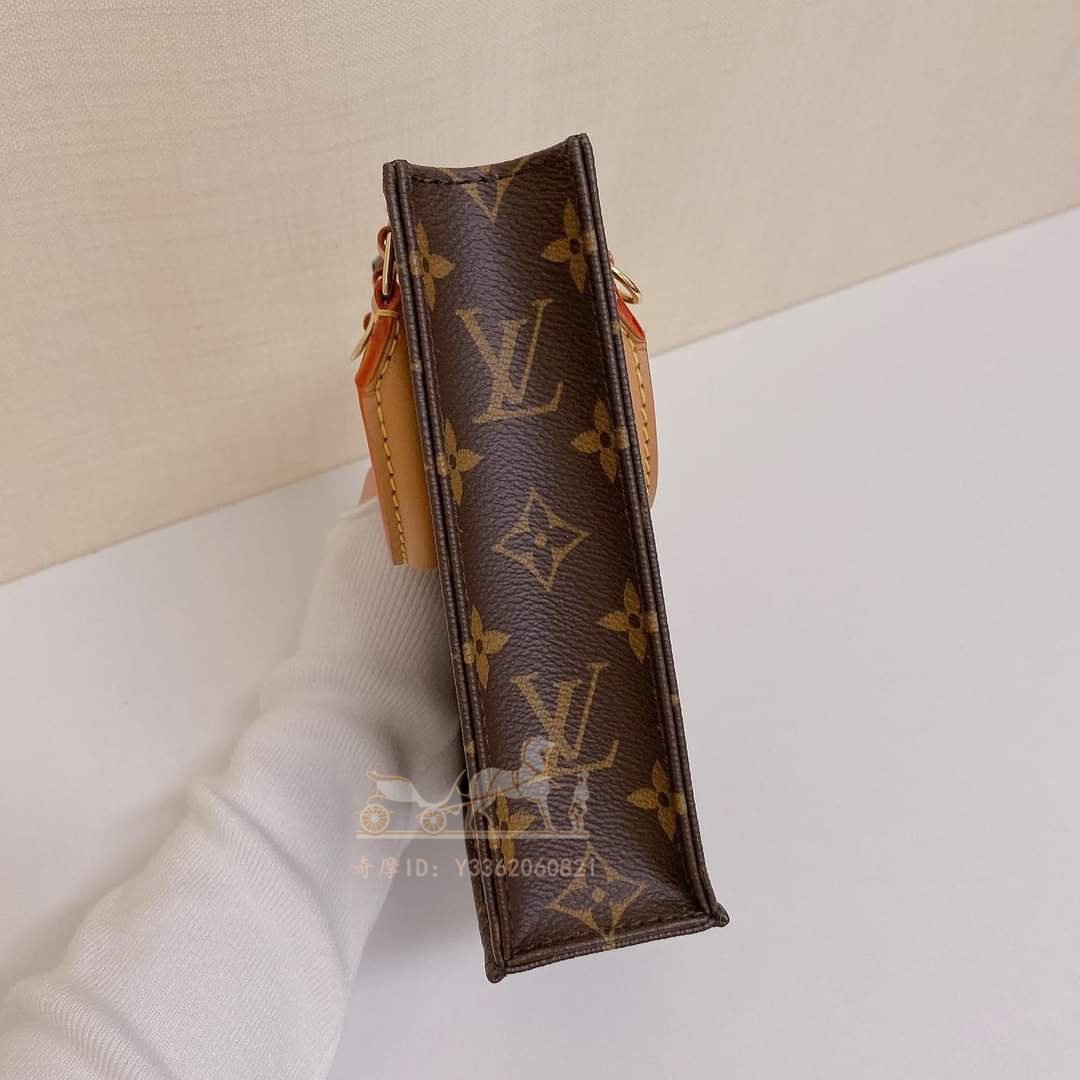 Louis Vuitton Petit sac plat (M81295, M69442)