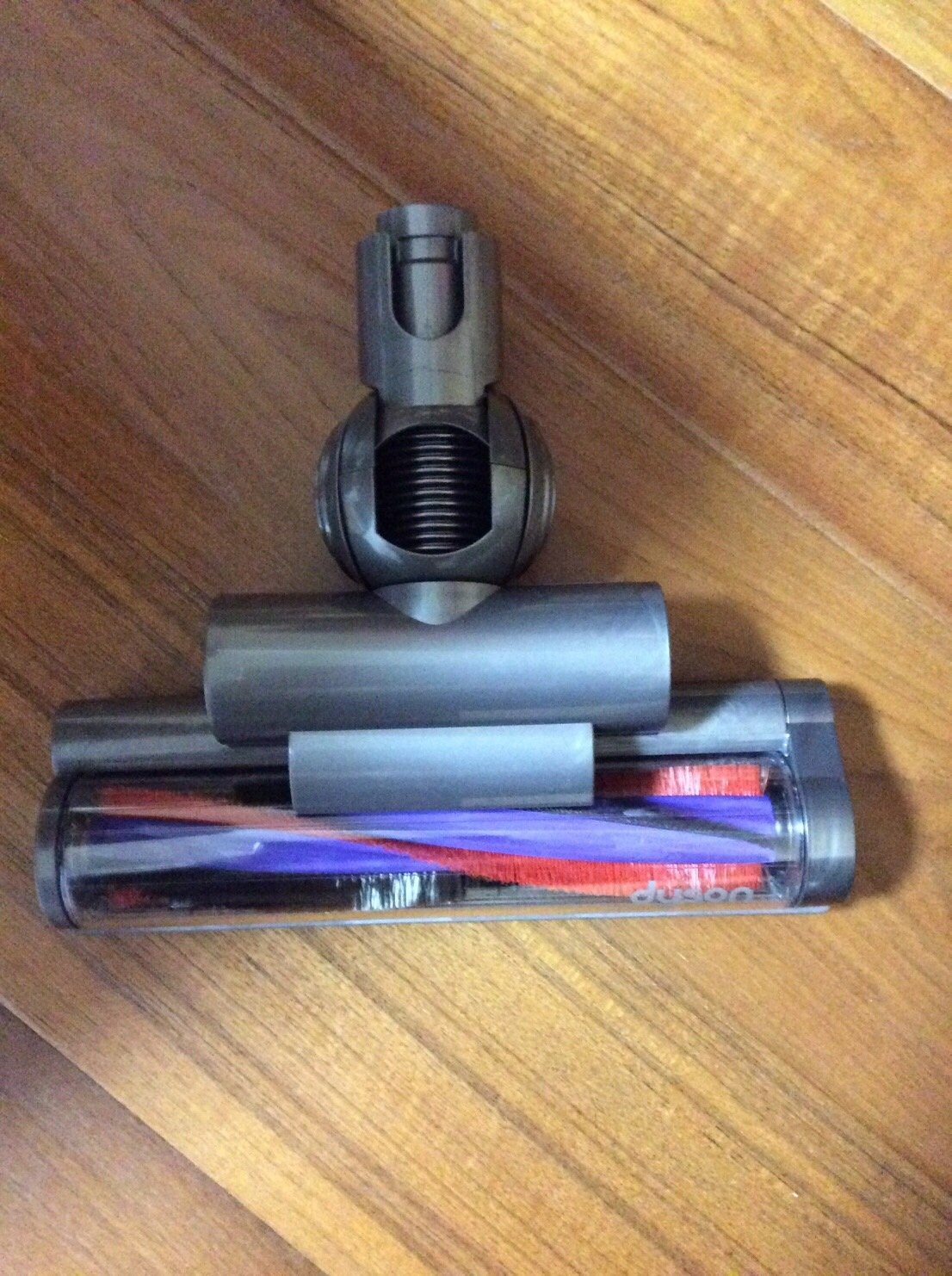 全新 Dyson DC52 DC37 DC39 DC26 DC22 DC46 DC63  氣動式 最新碳纖維毛刷吸頭