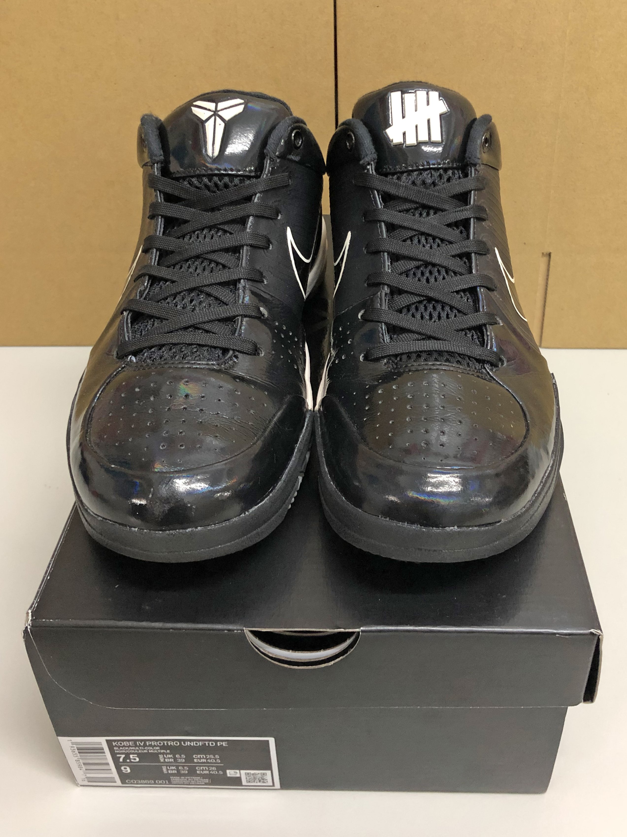 UNDEFEATED x NIKE KOBE IV 4 PROTRO UNDFTD PE 黑曼巴CQ3869-001