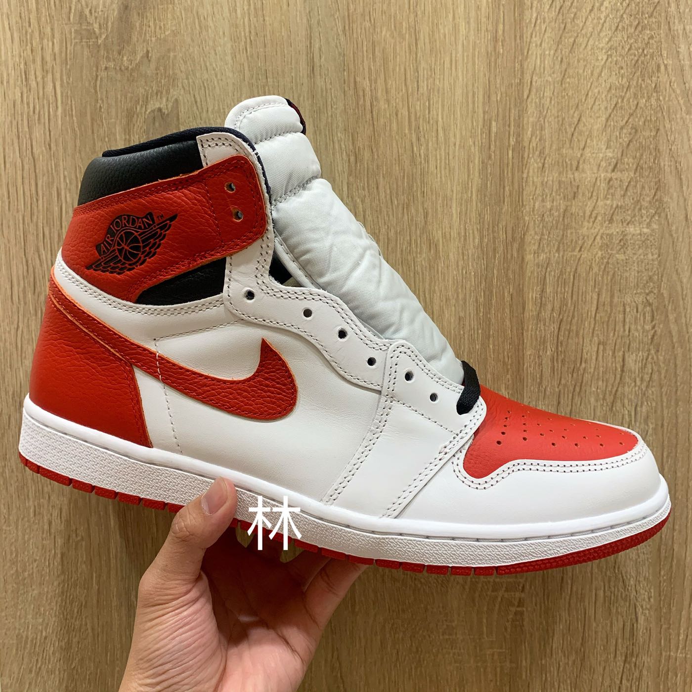 全新現貨Air Jordan 1 Retro High OG Heritage 白紅黑小倒勾555088-161