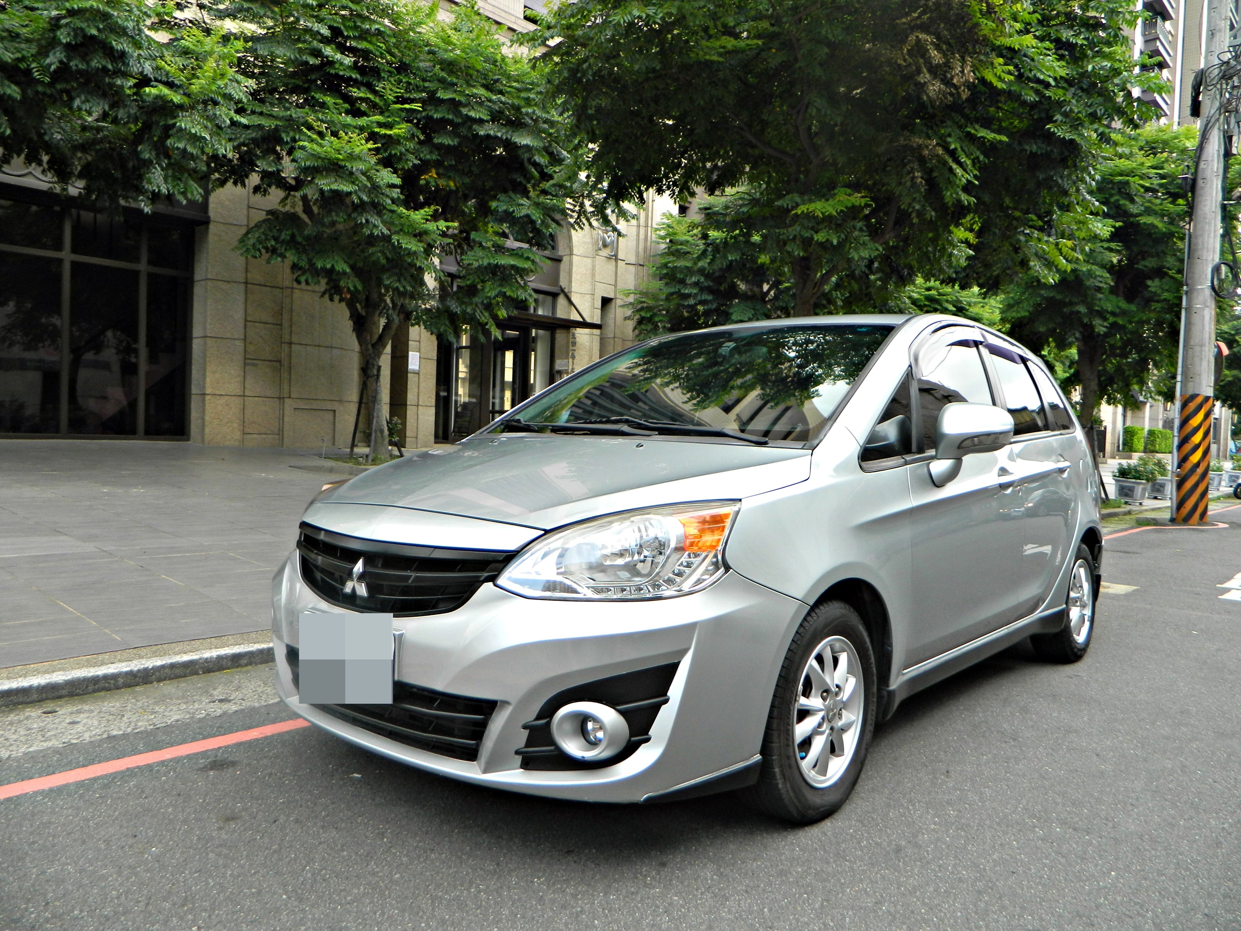 2014 Mitsubishi 三菱 Colt plus