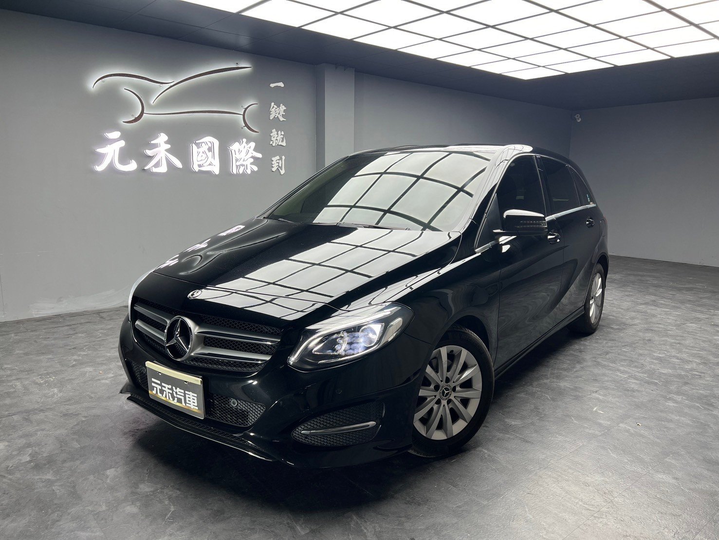 2017 M-Benz 賓士 B-class