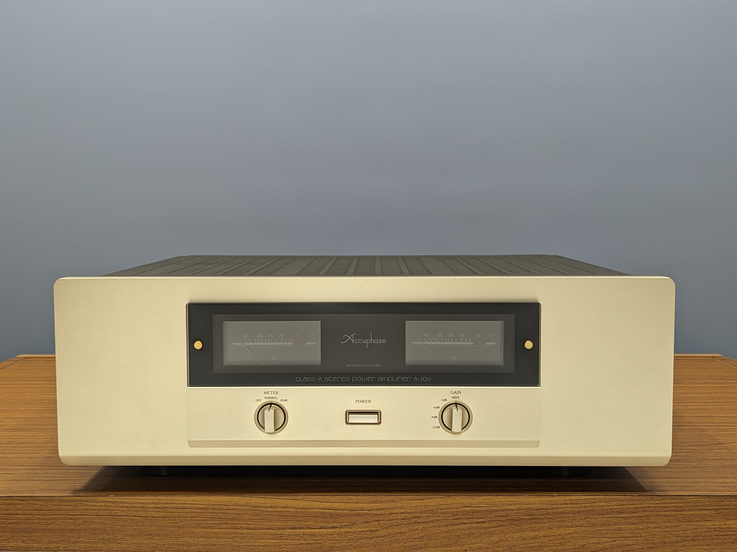 桃園-音響驛站- 日本 Accuphase A20V 後級（歡迎器材交換、買賣估價）