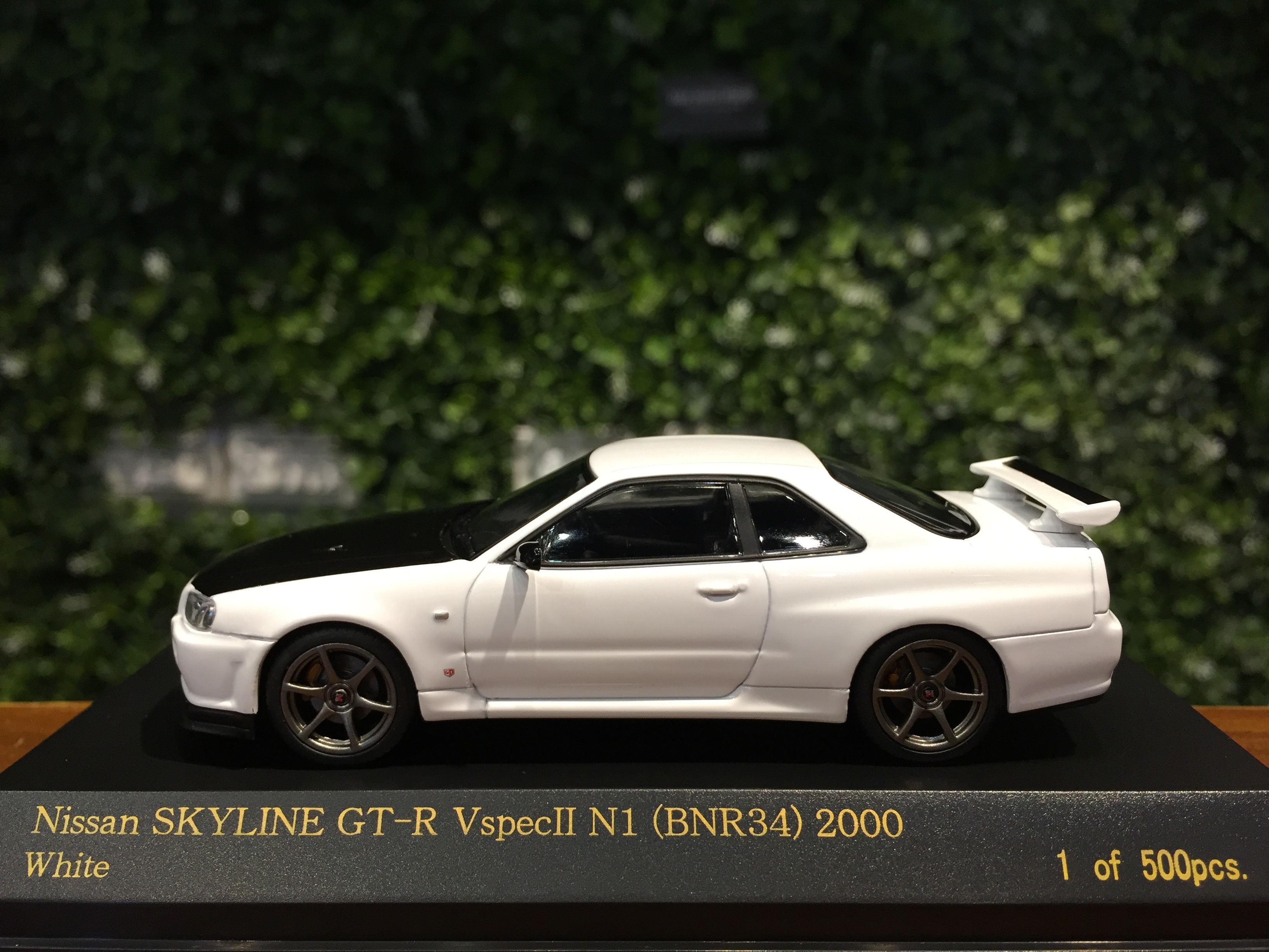 1/43 Carnel Nissan Skyline GT-R (R34) V-Spec 2 CN430001【MGM