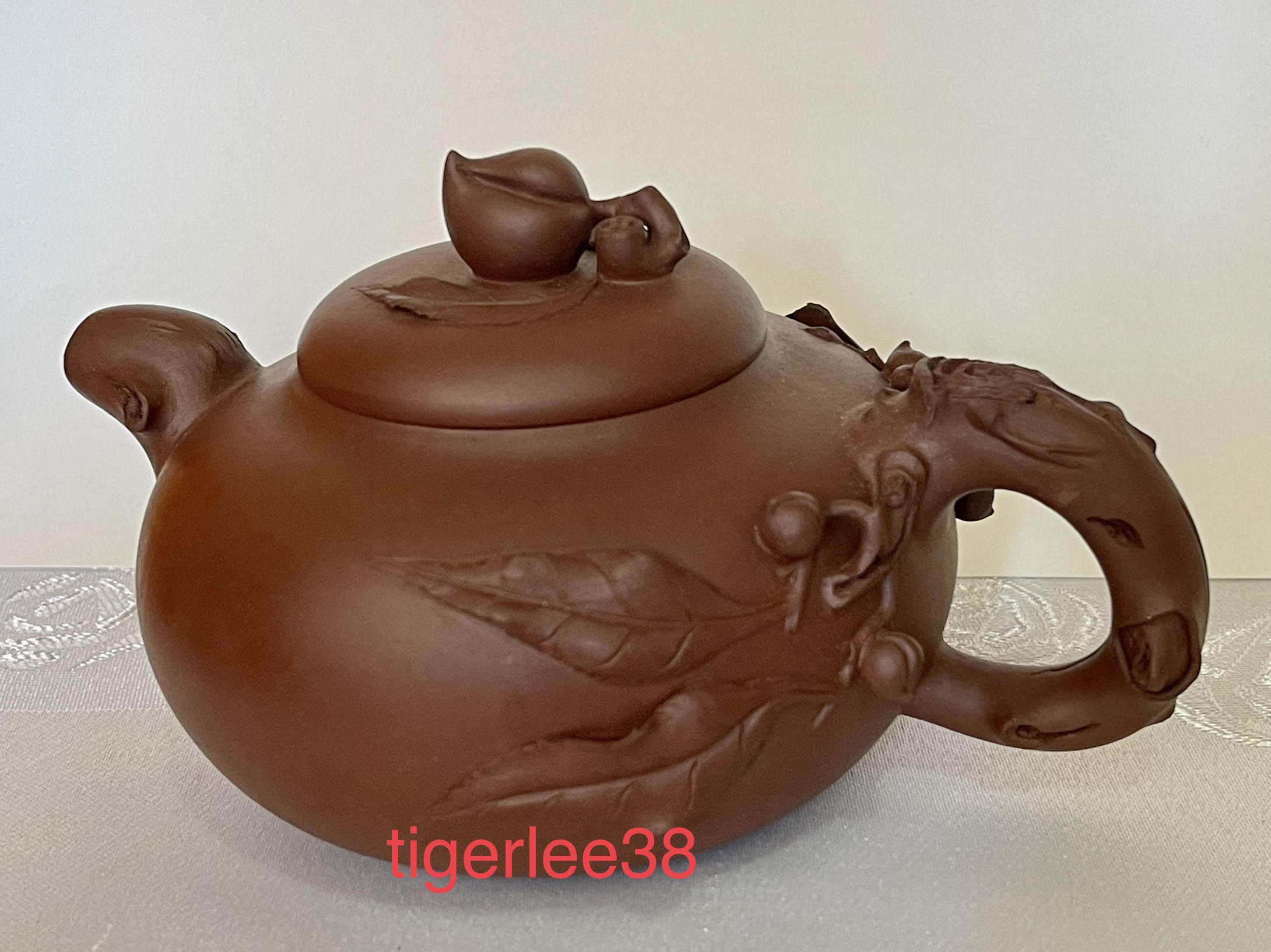 100 ％品質保証 茶道具 黒柿 柿蒔絵 香合 峰俊 作 桐箱入り 茶道 ｔ ...