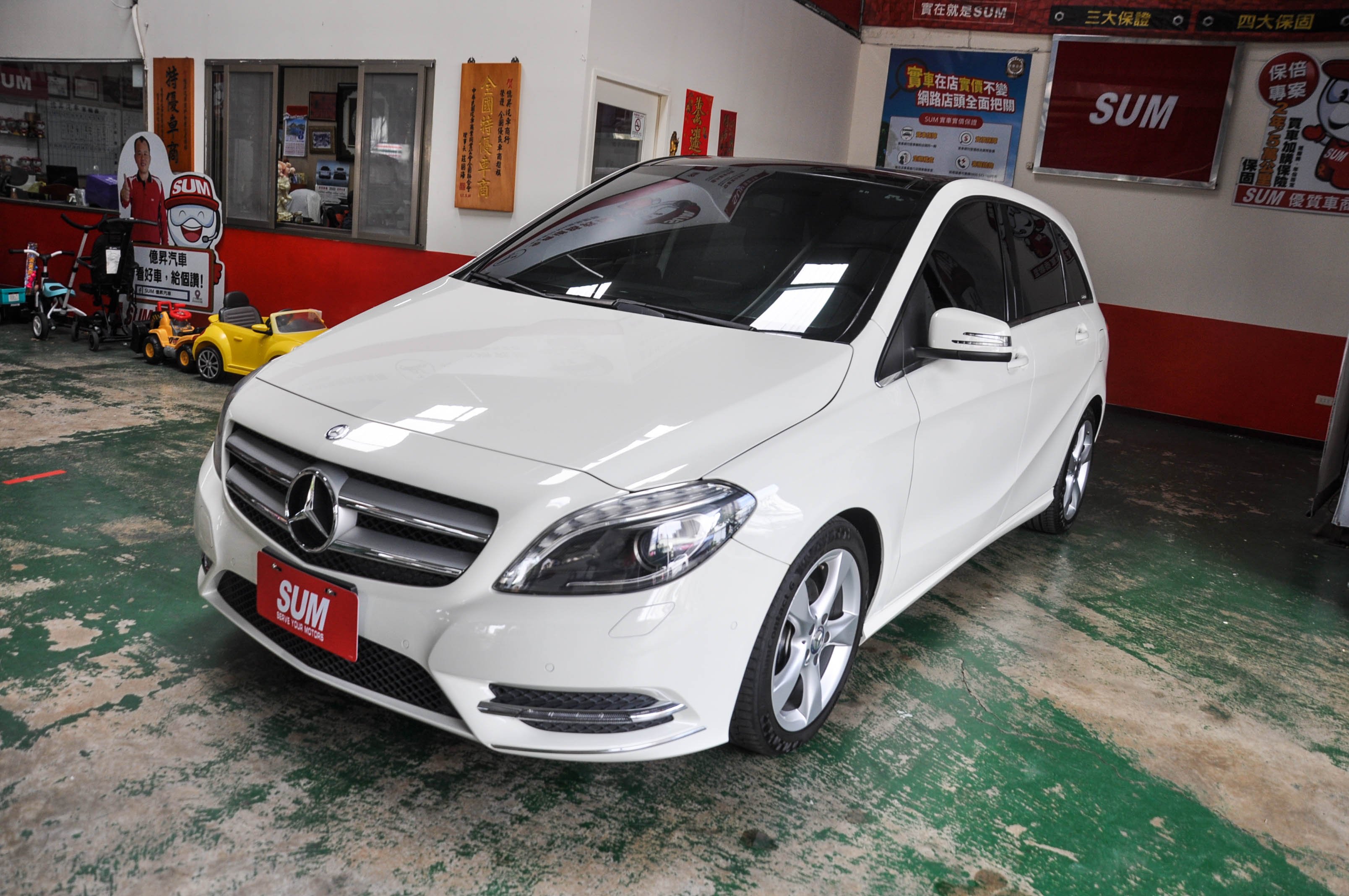 2014 M-Benz 賓士 B-class