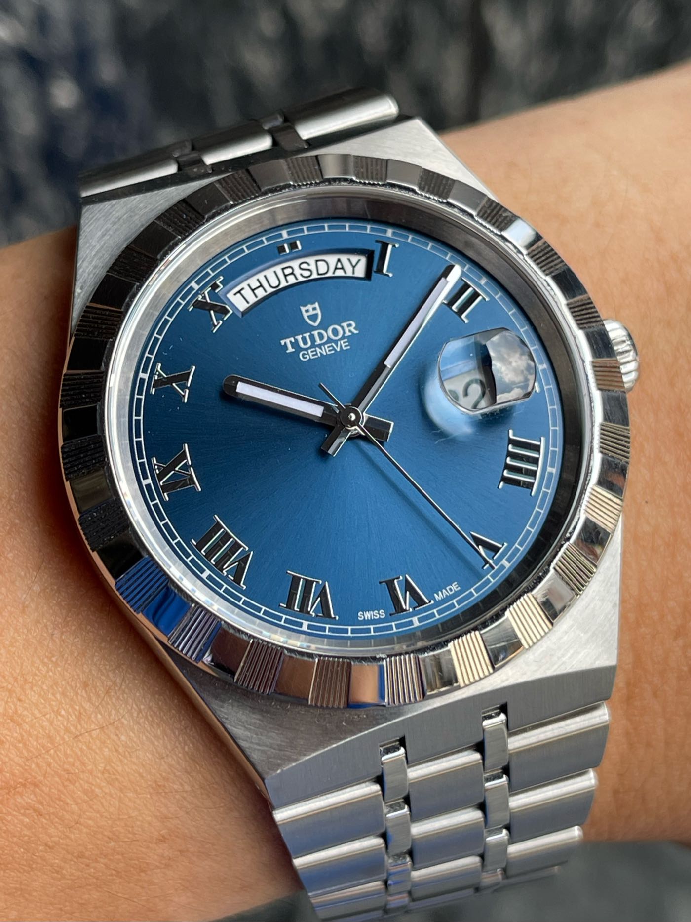 樂時計 TUDOR 帝舵 ROYAL Day Date 28600 皇家系列 M28600  藍色錶面 二手極新品盒單全