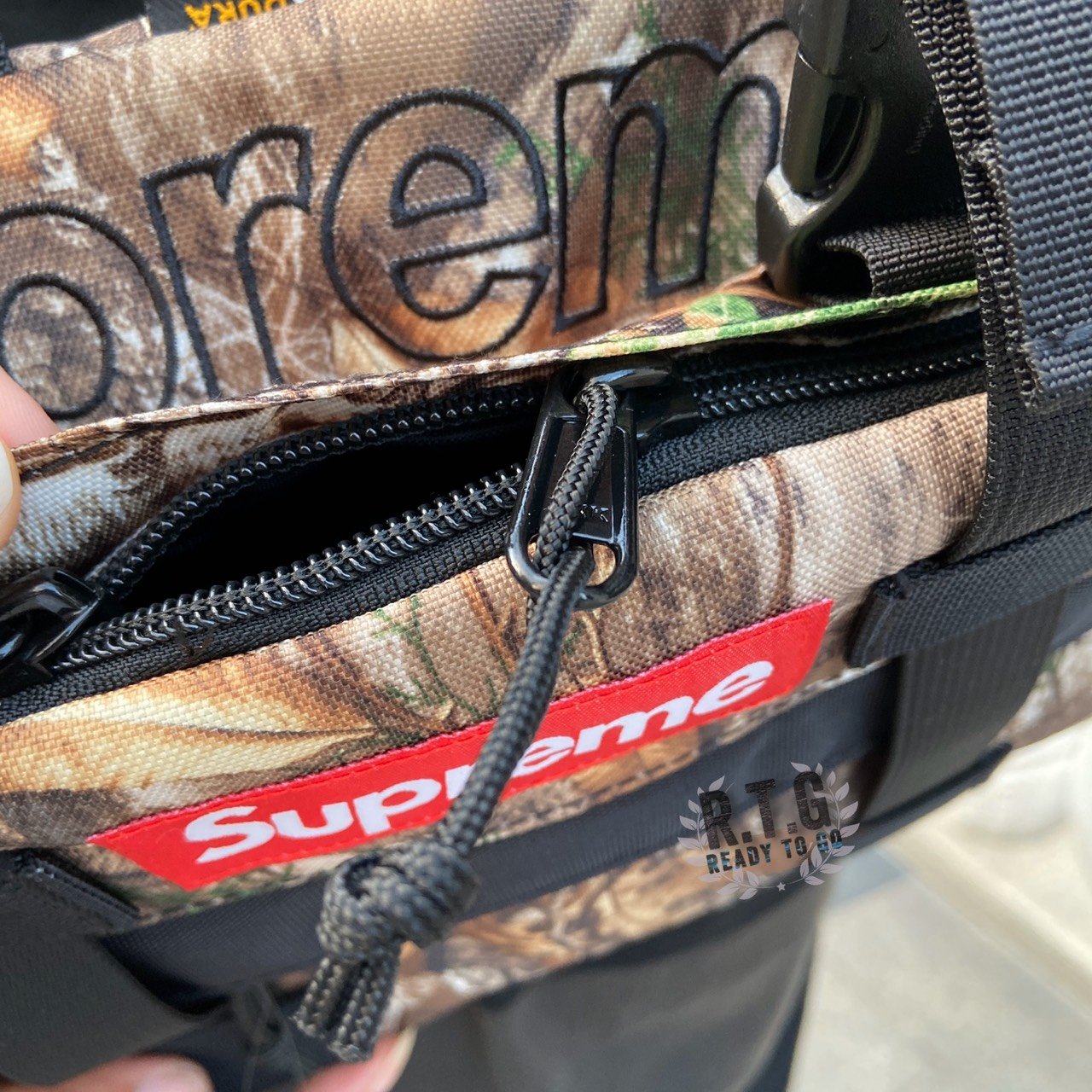 R.T.G】SUPREME FW 19 WAIST BAG 47TH 腰包楓葉迷彩側背經典正品現貨在