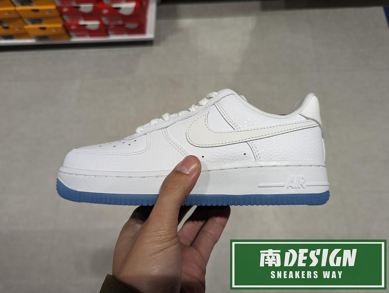 南🔥2023 6月NIKE Air Force 1 07 LX 皮革熱感應變色女款白藍DA8301