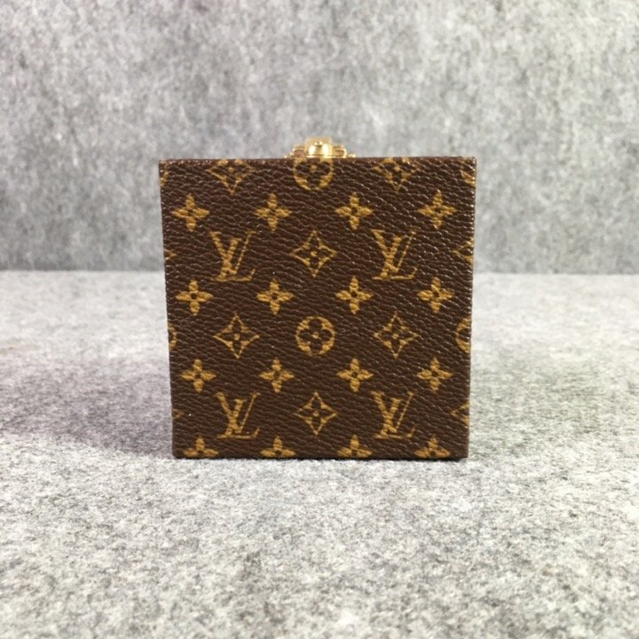 哈極品】美品《Louis Vuitton LV 老花字紋硬殼首飾盒珠寶箱收藏