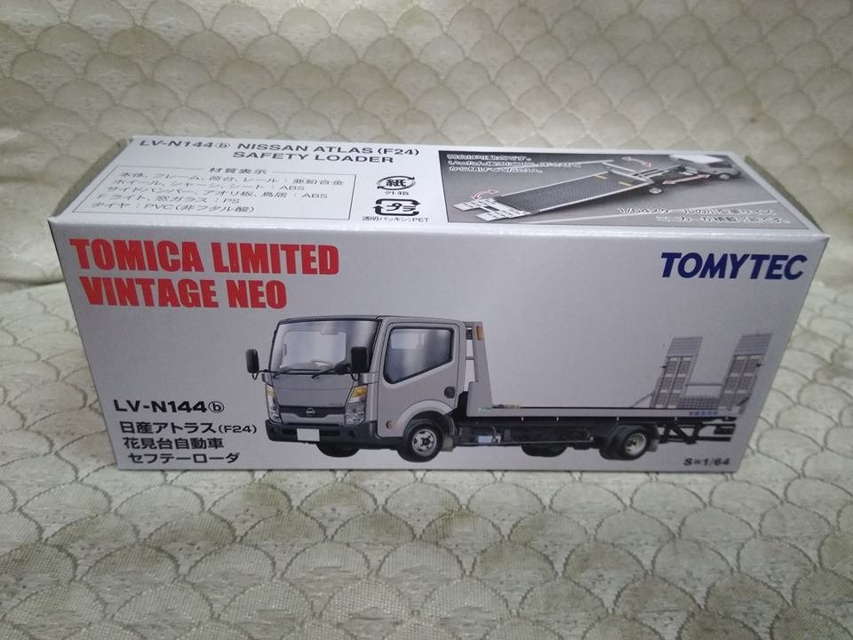 現貨tomica Tlv N144b 日產atlas F24 花見台自動車銀色 Yahoo奇摩拍賣