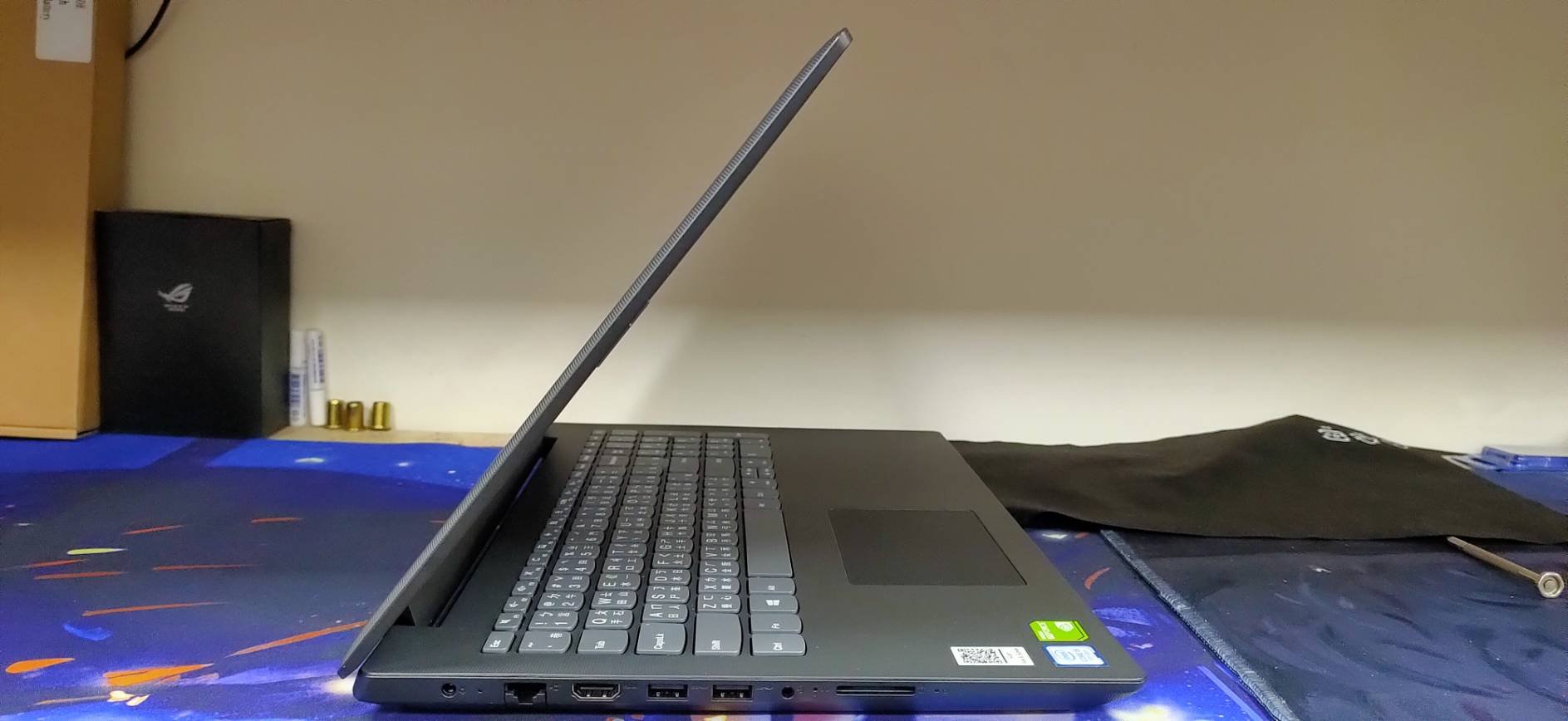 税込) 値下げLenovoV330-15IKB i5/8GB/256GB 15.6インチ ノートPC