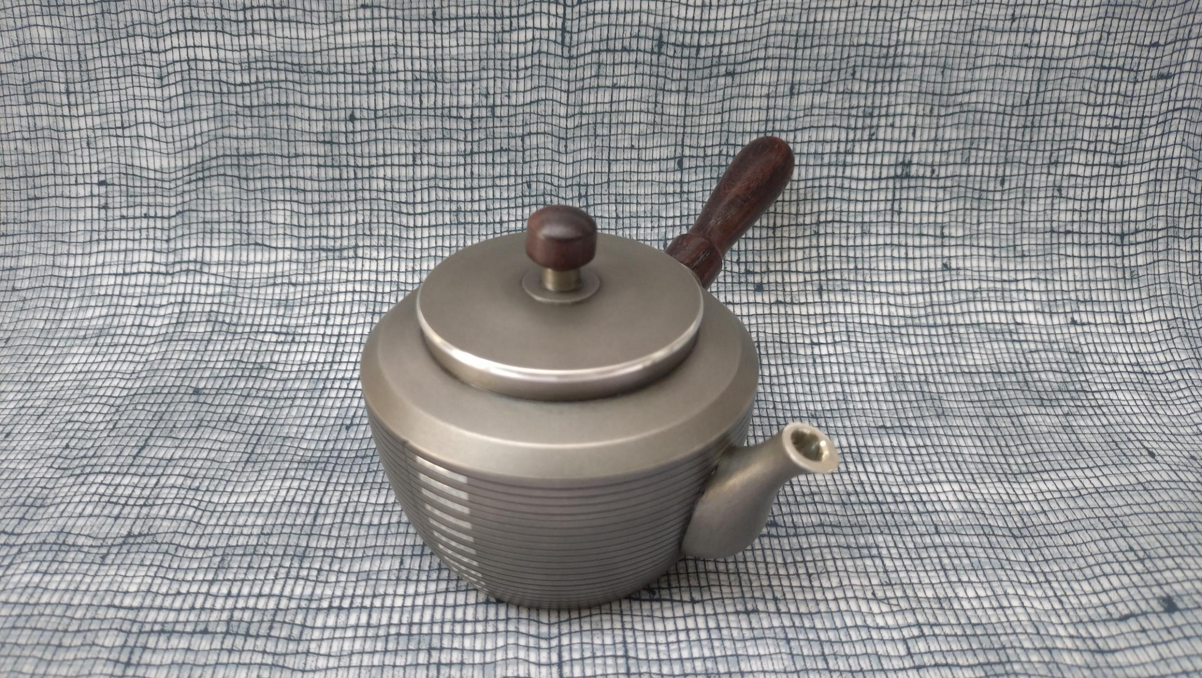 精美日本側把錫茶壺，日本大阪煙波浪華傳統手作錫器，約250cc，非水貨 