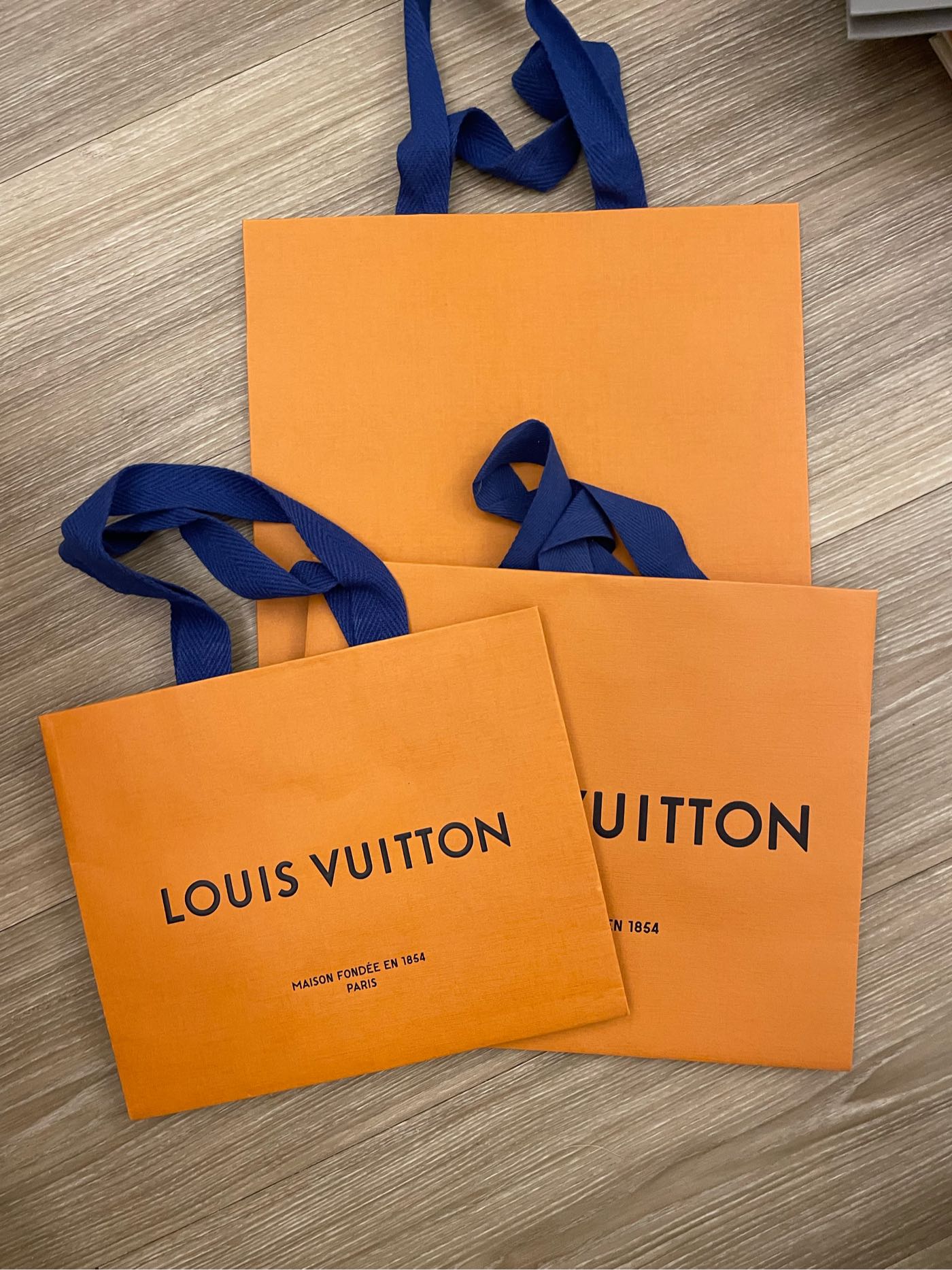 Louis Vuitton LV 專櫃紙袋紙盒| Yahoo奇摩拍賣