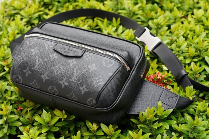 Louis Vuitton, Bags, Louis Vuitton Outdoor Bumbag M3245