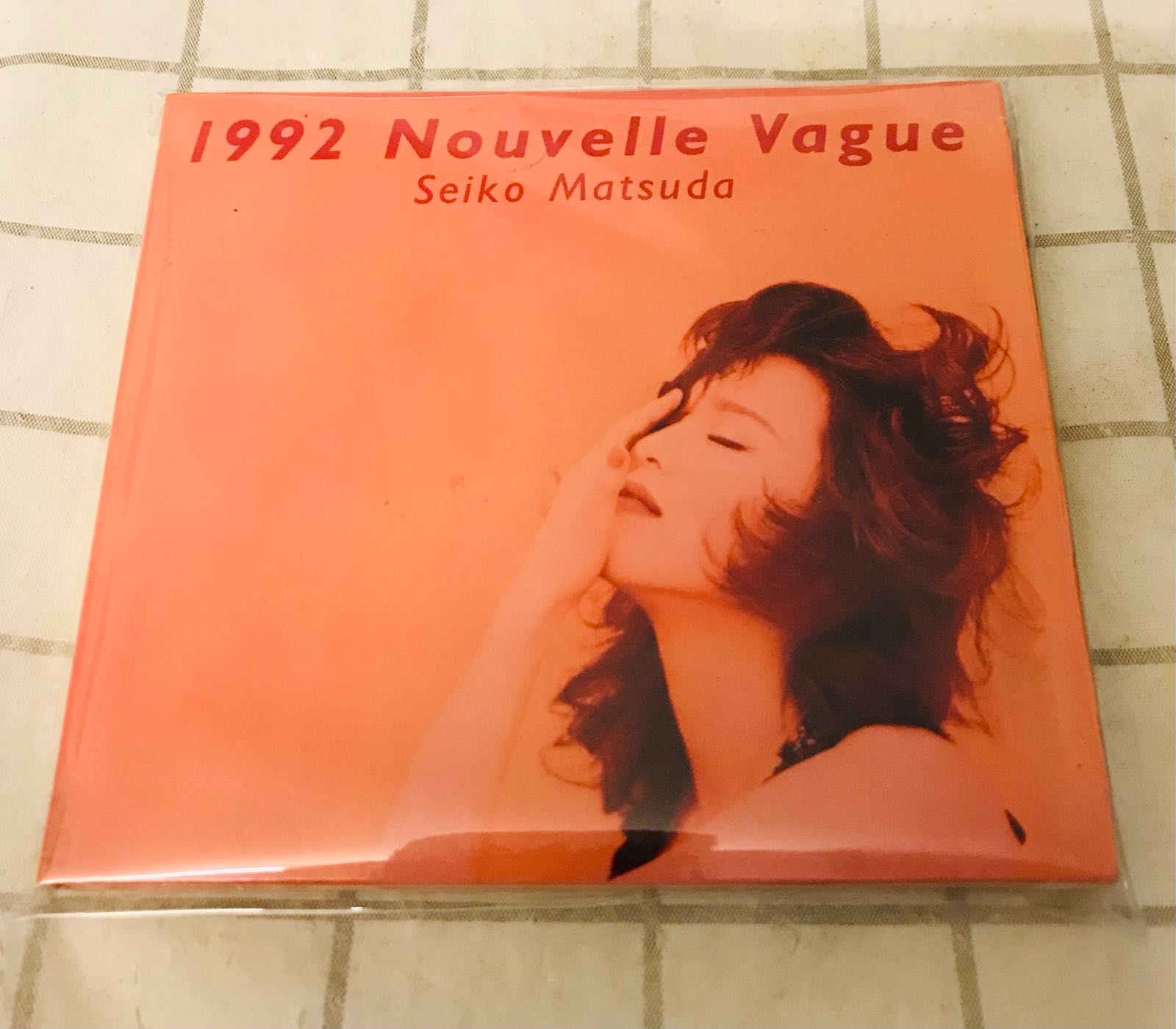 松田聖子 日本版1992 Nouvelle Vague暢銷專輯，紙盒精裝版本，收錄10首經典暢銷歌曲，已絕版，值得珍藏。