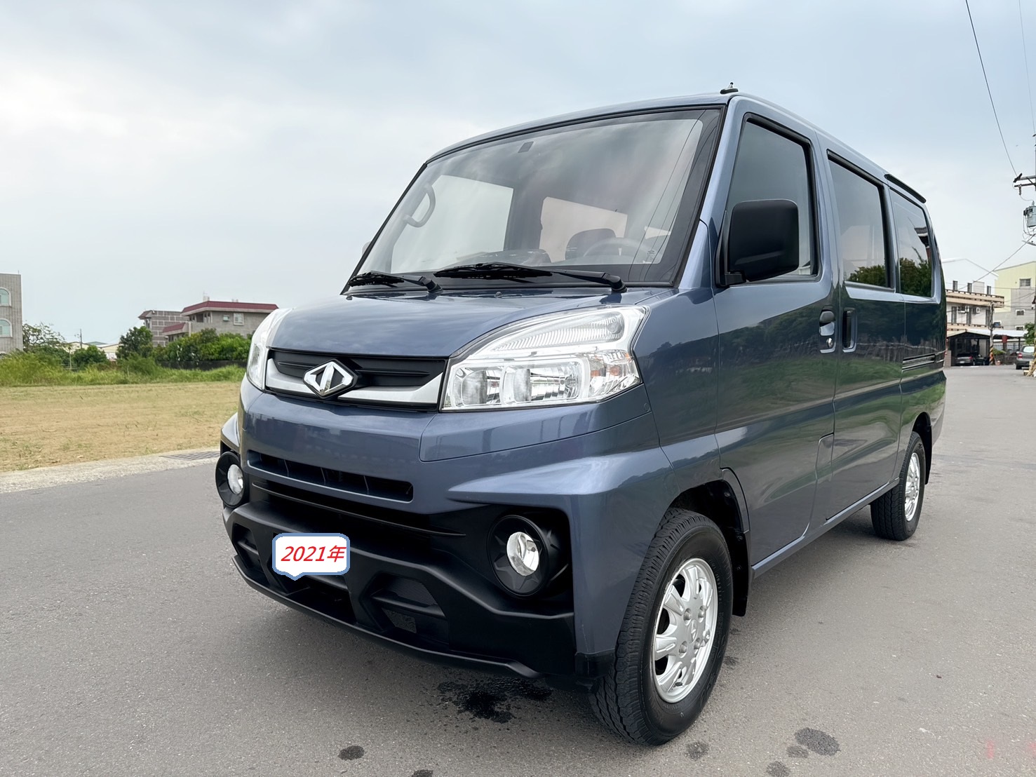 2021 Mitsubishi 三菱 商用車