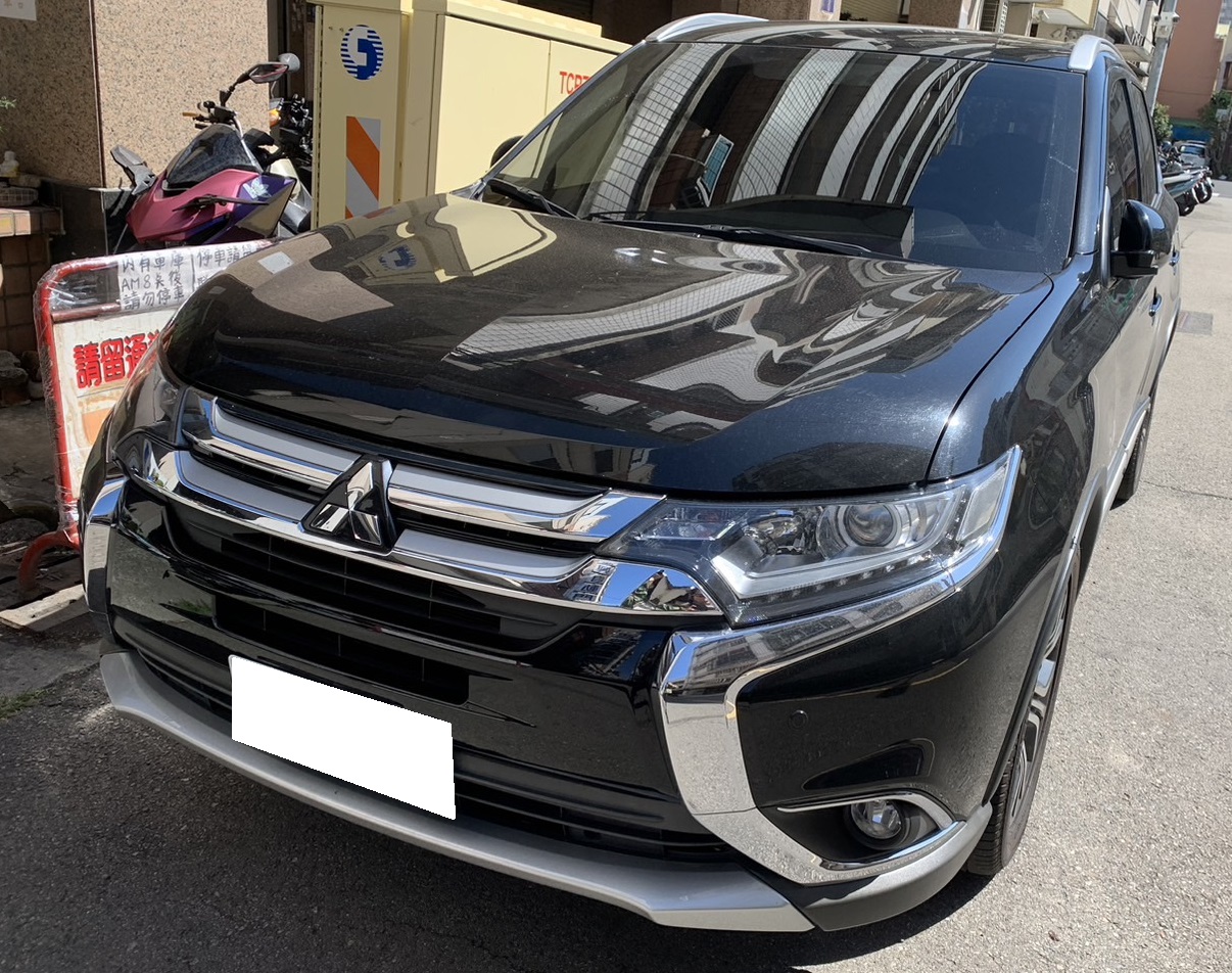 2018 Mitsubishi 三菱 Outlander